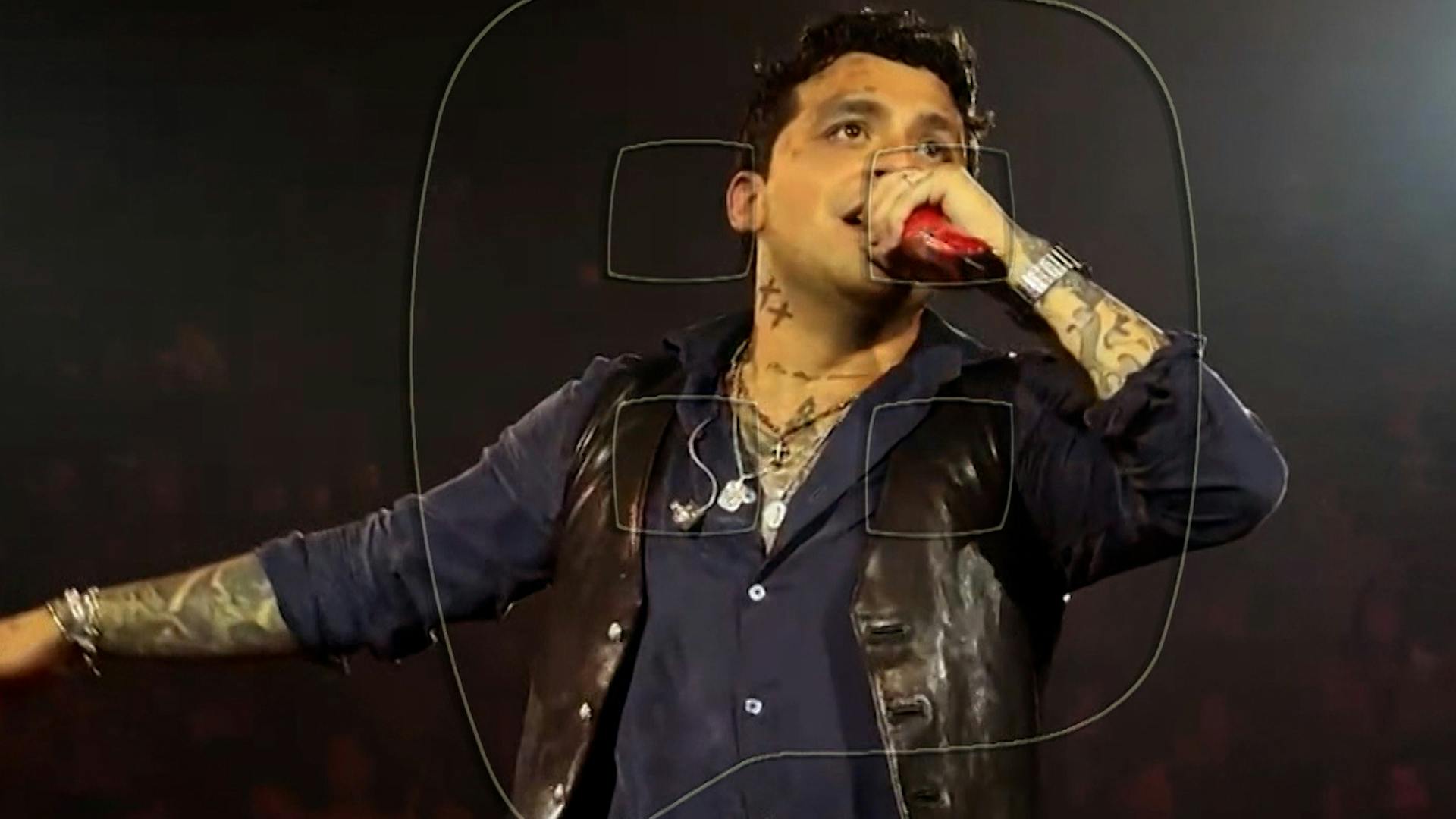 Christian Nodal cumplió fecha en Pachuca que pospuso por crisis de salud