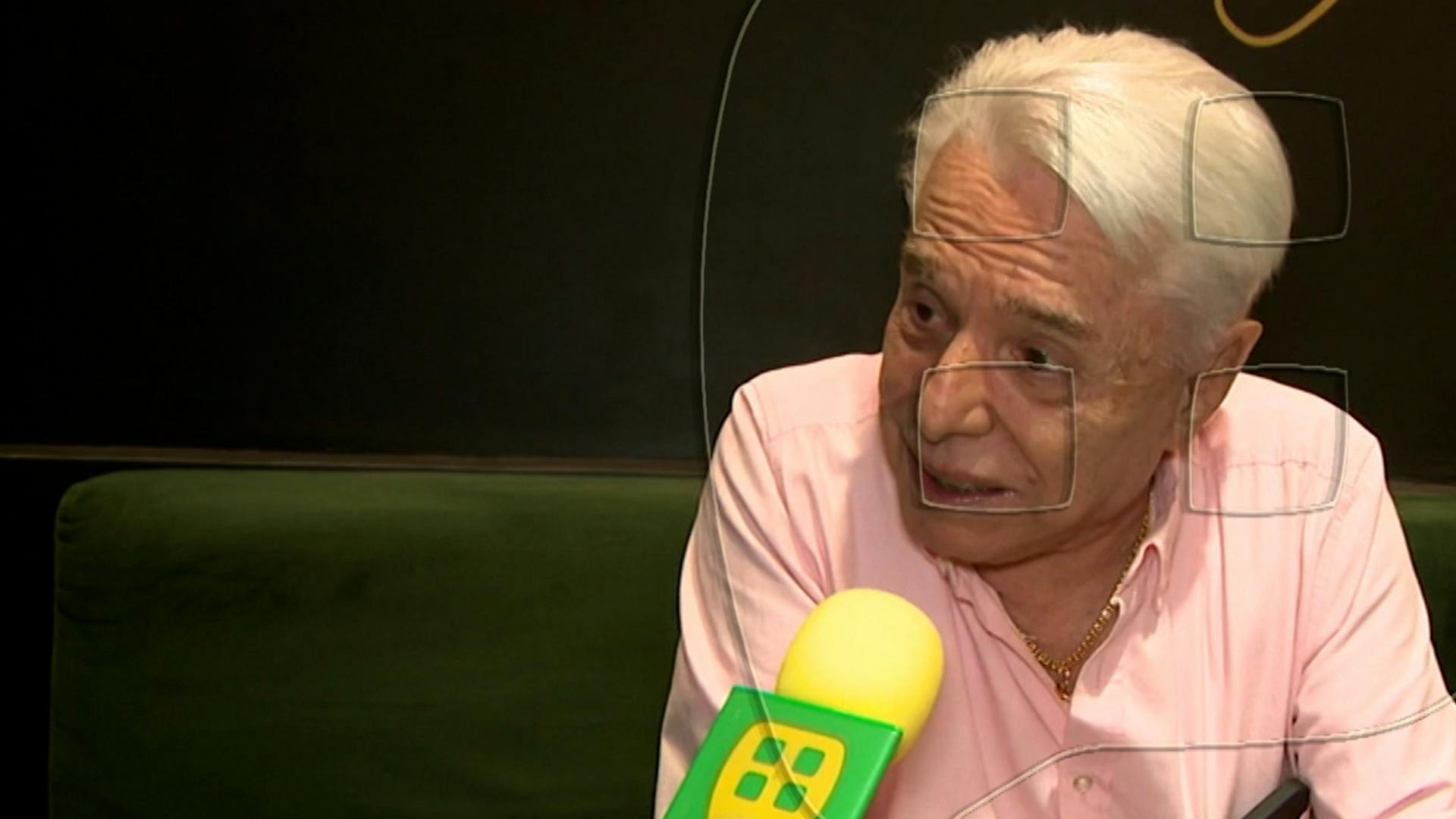 Enrique Guzmán preocupado por futuro del pequeño Apolo a quien todavía quiere