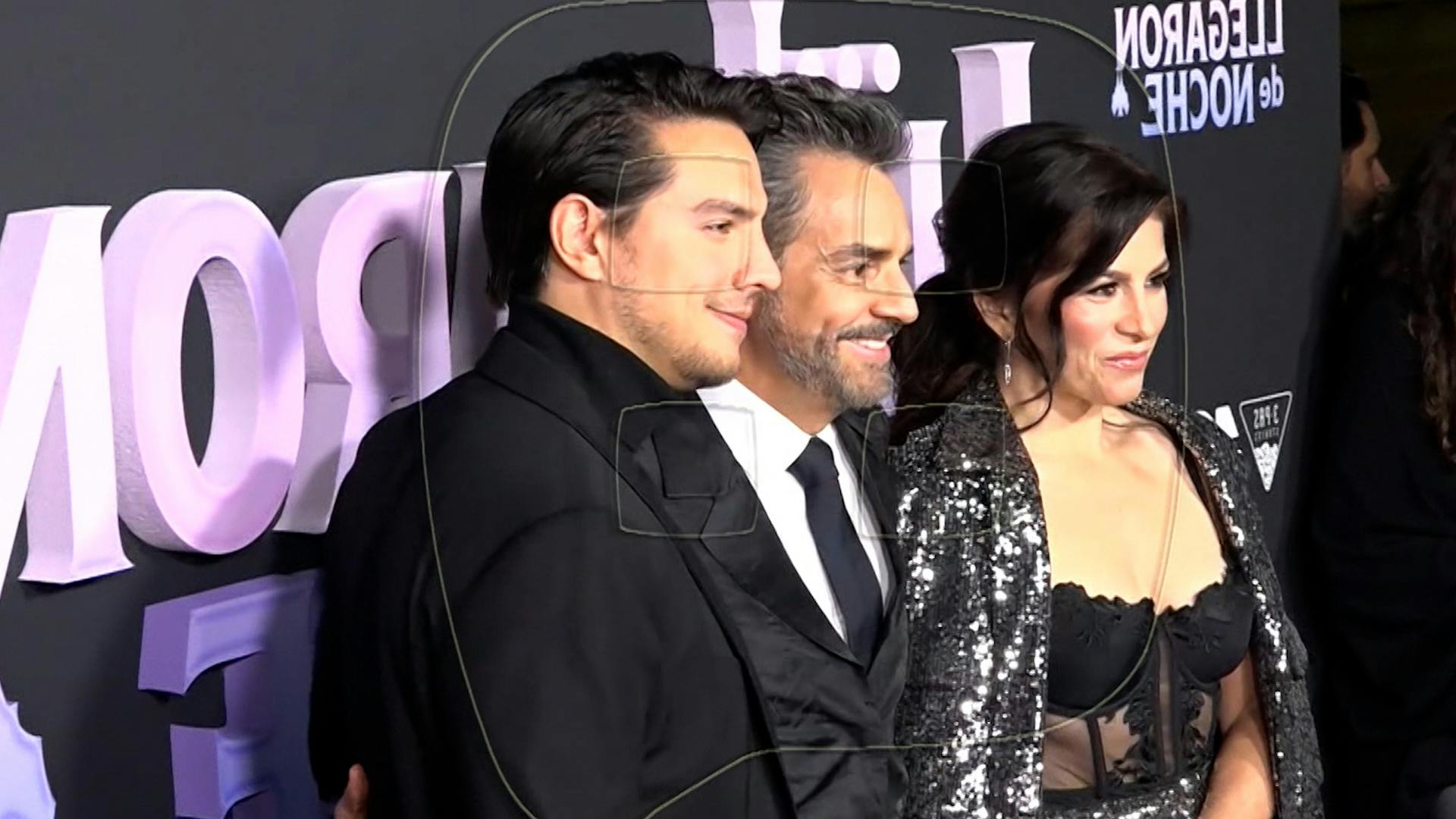 Fuimos testigos del emotivo reencuentro de Eugenio Derbez y su hijo Vadhir 