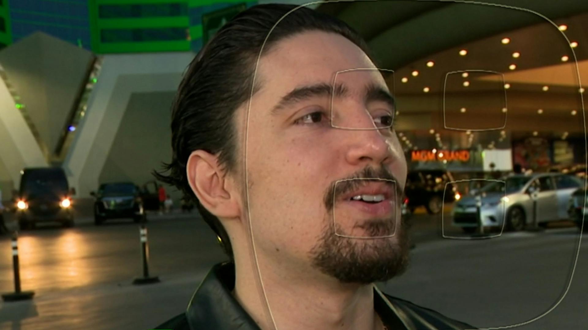 Alex Fernández respalda a su hermana Camila tras cantar mal Himno Nacional