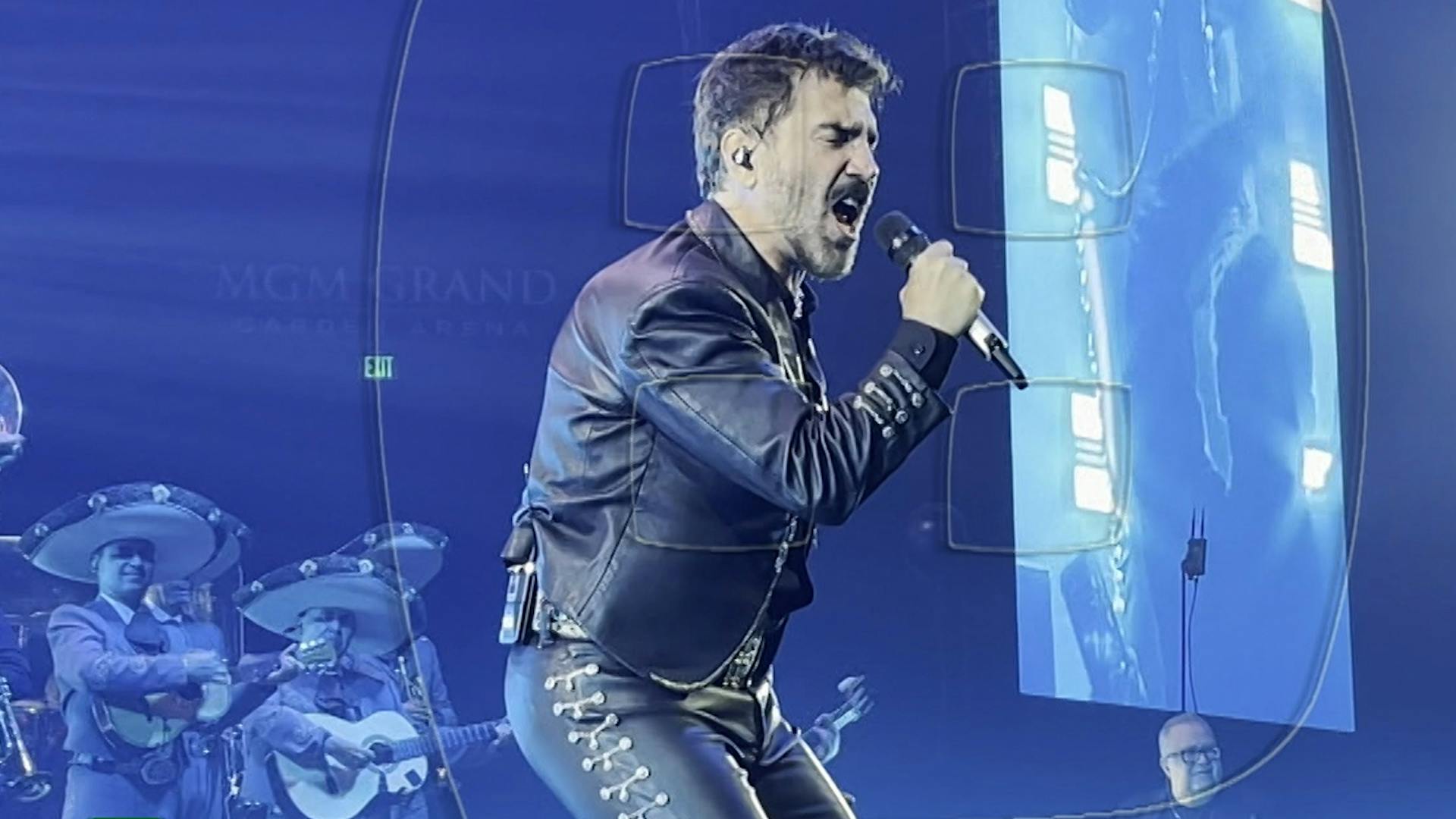 Alejandro Fernández cumplió tradicional cita en Las Vegas por fiestas patrias