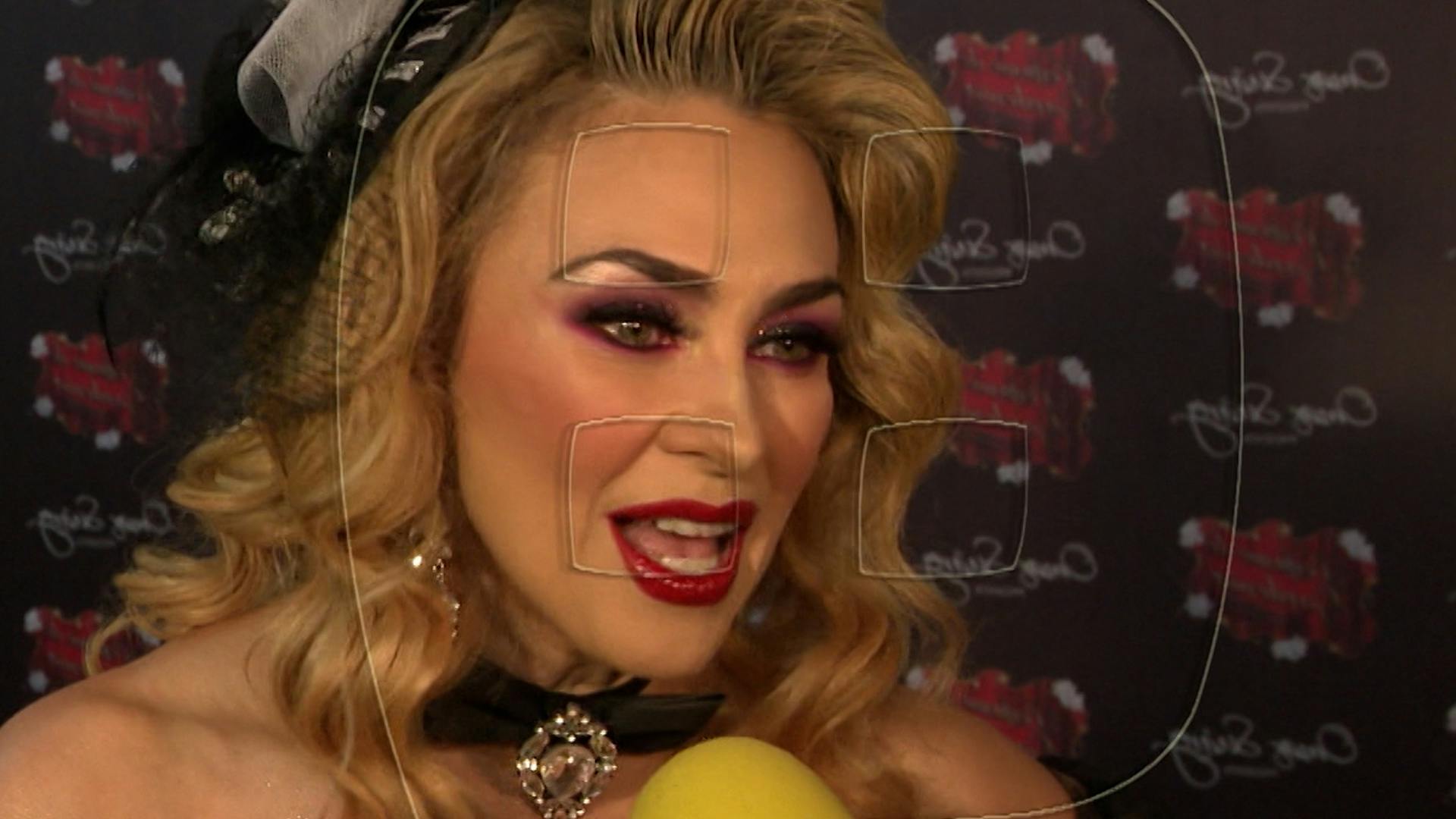 Aracely Arámbula pone en duda fotos que revelaron identidad de sus hijos