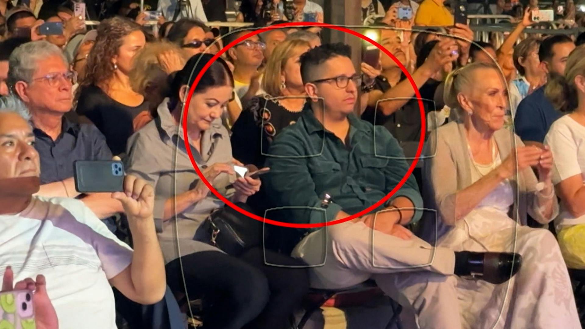 Recuerdan a Juan Gabriel en su octavo aniversario luctuoso en su casa museo