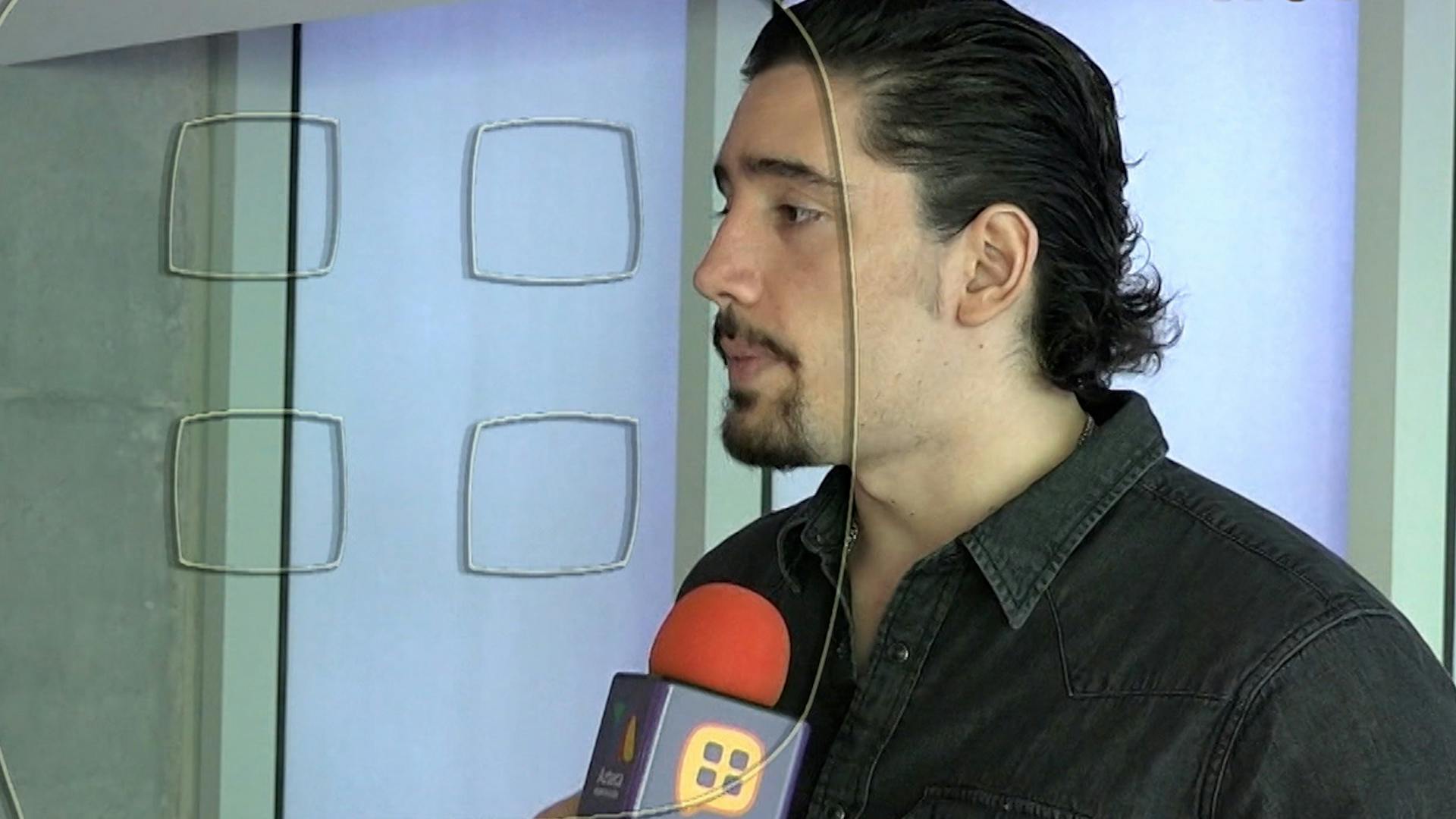 Alex Fernández en Colombia para homenaje póstumo a Vicente Fernández