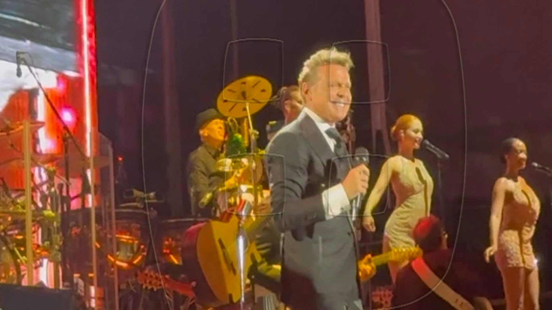 Luis Miguel dio segundo concierto en Monterrey bajo tremendo aguacero
