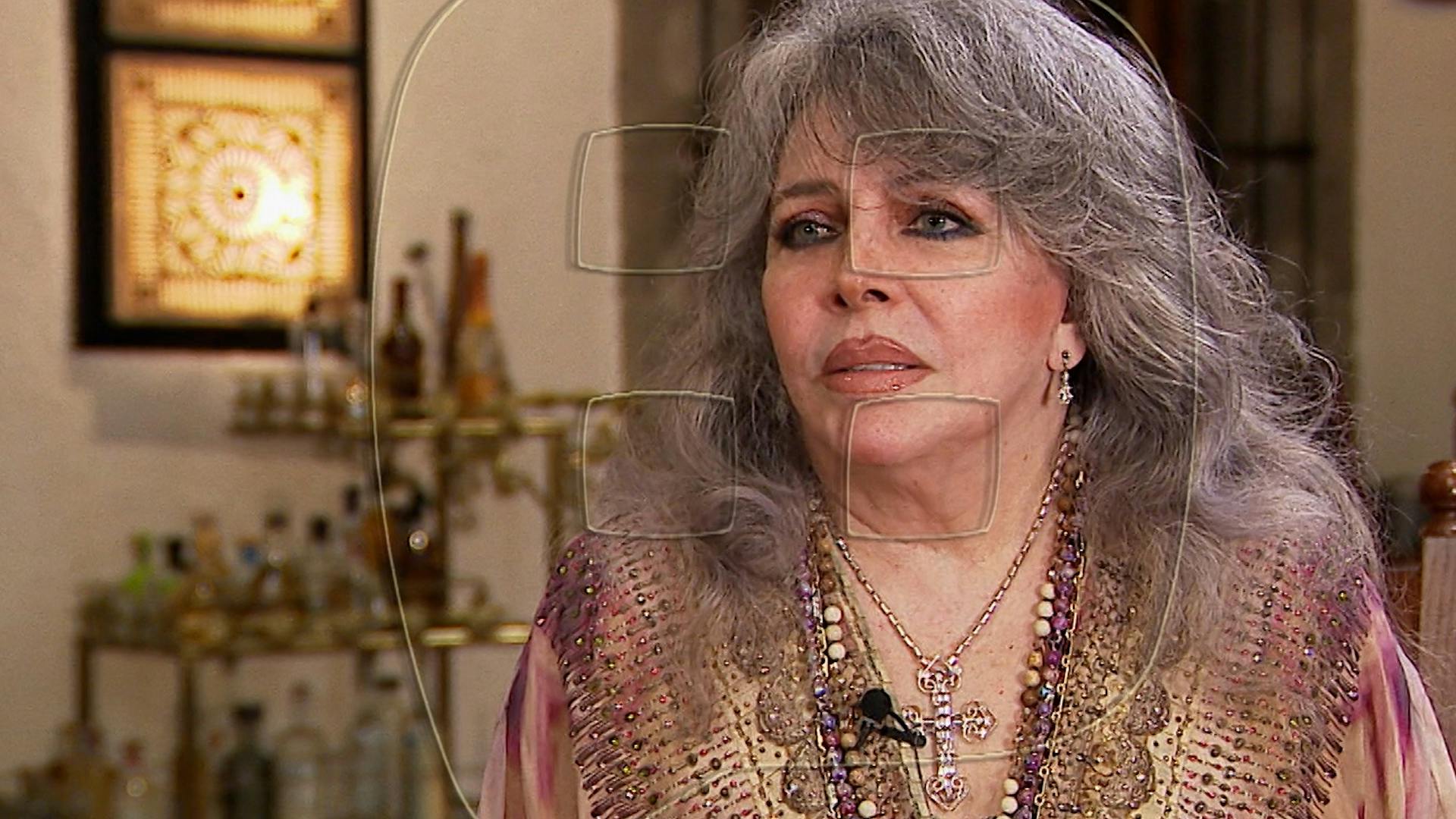 Verónica Castro prefiere estar al margen del romance de Cristian y Mariela