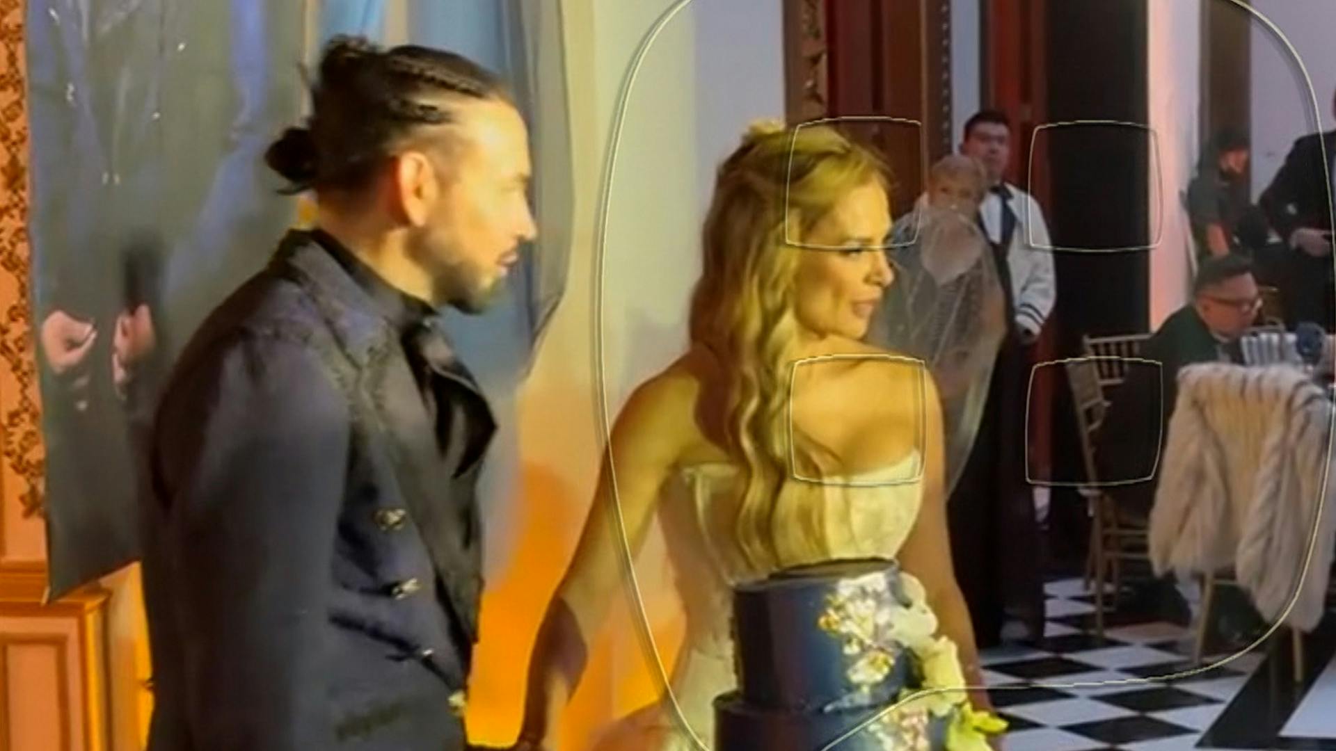 Alma Cero y Enrique Orozco se casaron por el civil en la CDMX