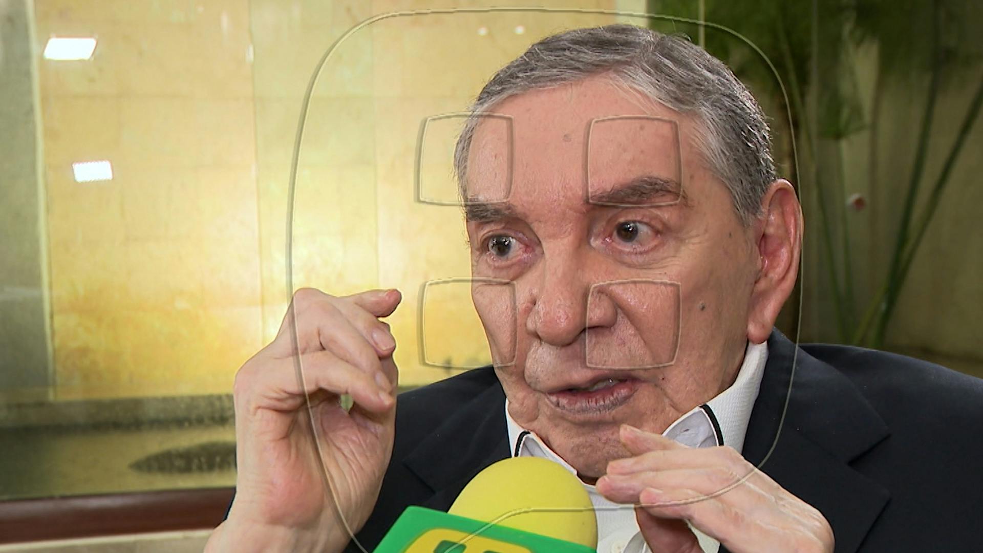 Marco Antonio Muñiz reapareció públicamente para presentar su libro