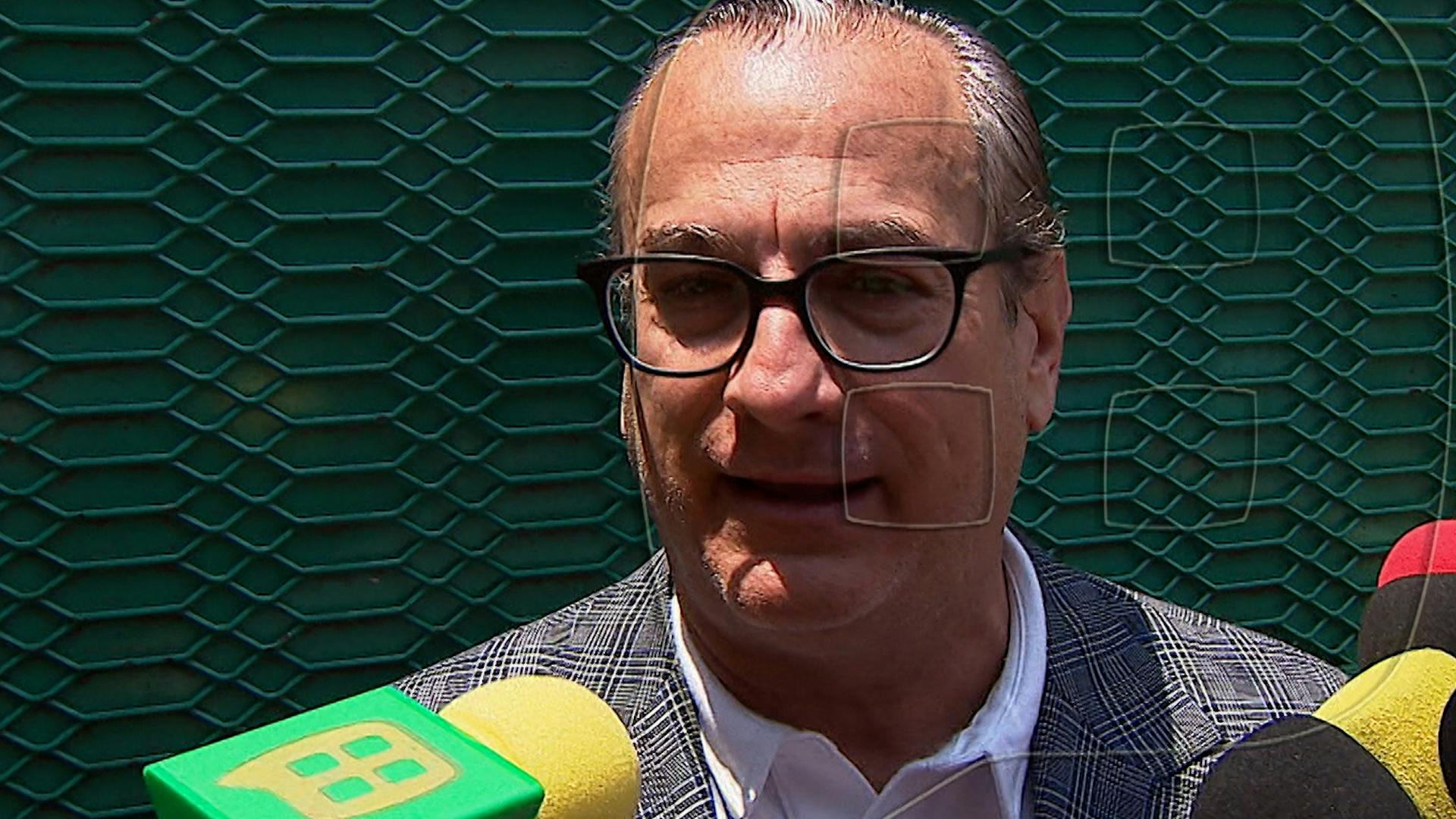 Patricio 'N' relata cómo perdió contacto con sus hijas en la guerra legal contra Aurea