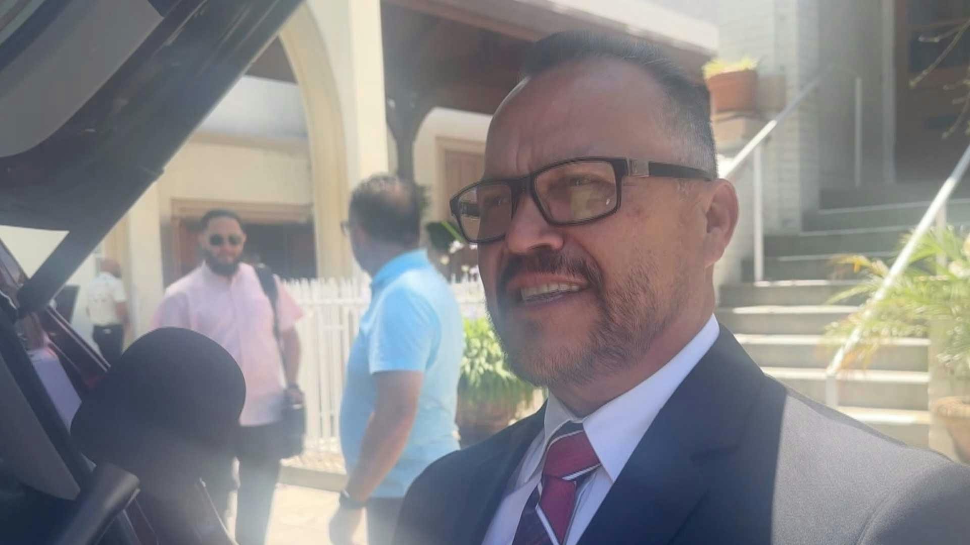 Pedro Rivera Jr. respeta decisión de Chiquis de no haber invitado a toda la familia a su boda