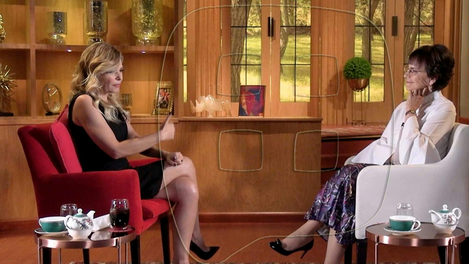 Itati Cantoral recuerda cómo fue la muerte de su mamá tras sufrir covid