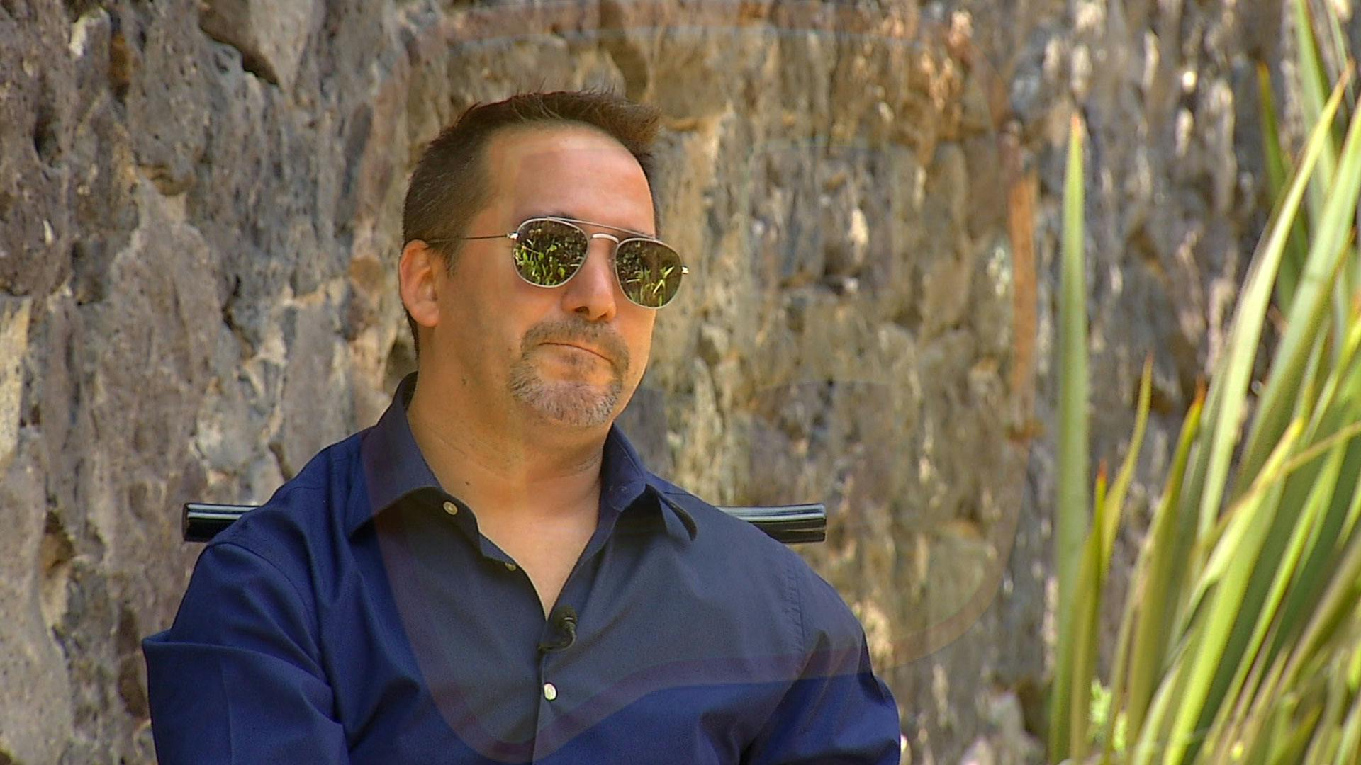 Luis Enrique Guzman revela en EXCLUSIVA que su hermana Alejandra envio a Frida Sofia a vivir a Miami POR UN INTENTO DE SECUESTRO