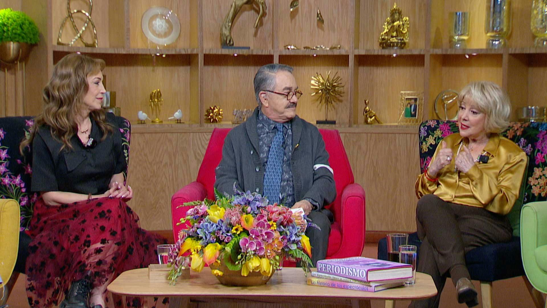 Jacqueline Andere y Laura Flores nos acompañaron en Ventaneando