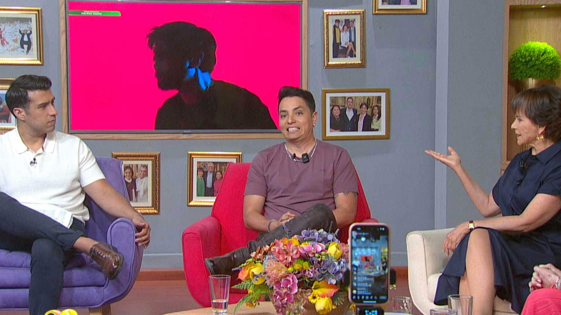 Fehr Rivas nos visita para platicarnos los detalles de 'Rockmántico'