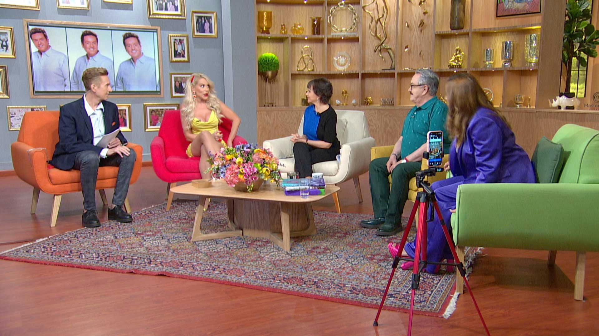 Lorena Herrera nos acompañó para platicarnos sobre 'Hijas de su madre'