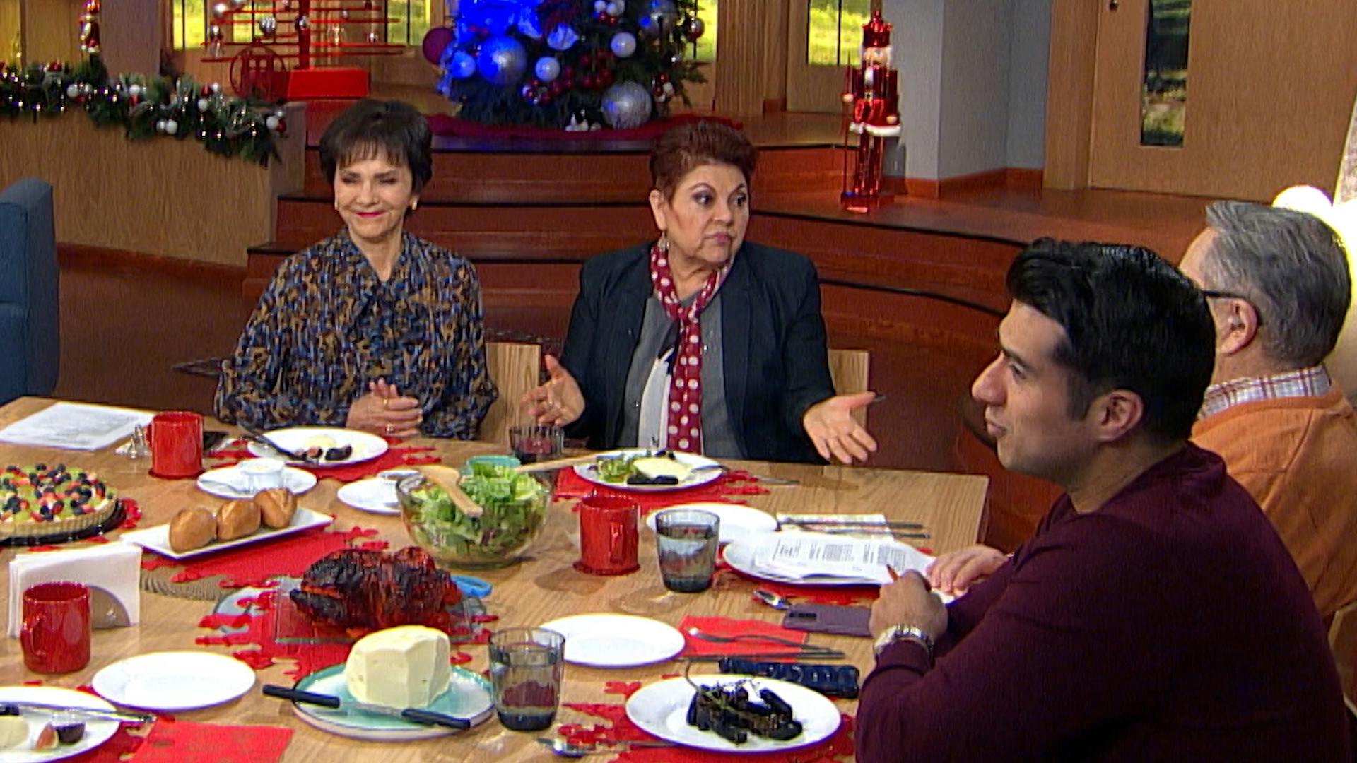 Lupita Sandoval y Fred Roldán salieron adelante con su foro cultural