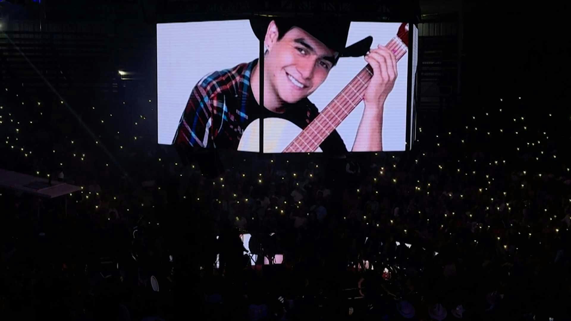 Julián Figueroa es recordado por su familia en el homenaje a Joan Sebastian por su natalicio 74