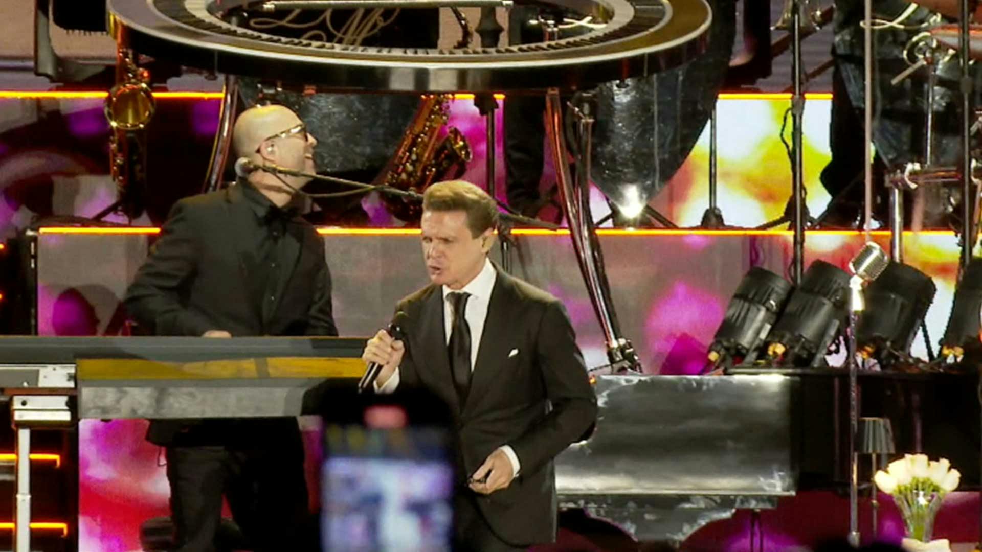 Asaltan tráiler con equipo del concierto de Luis Miguel en Veracruz