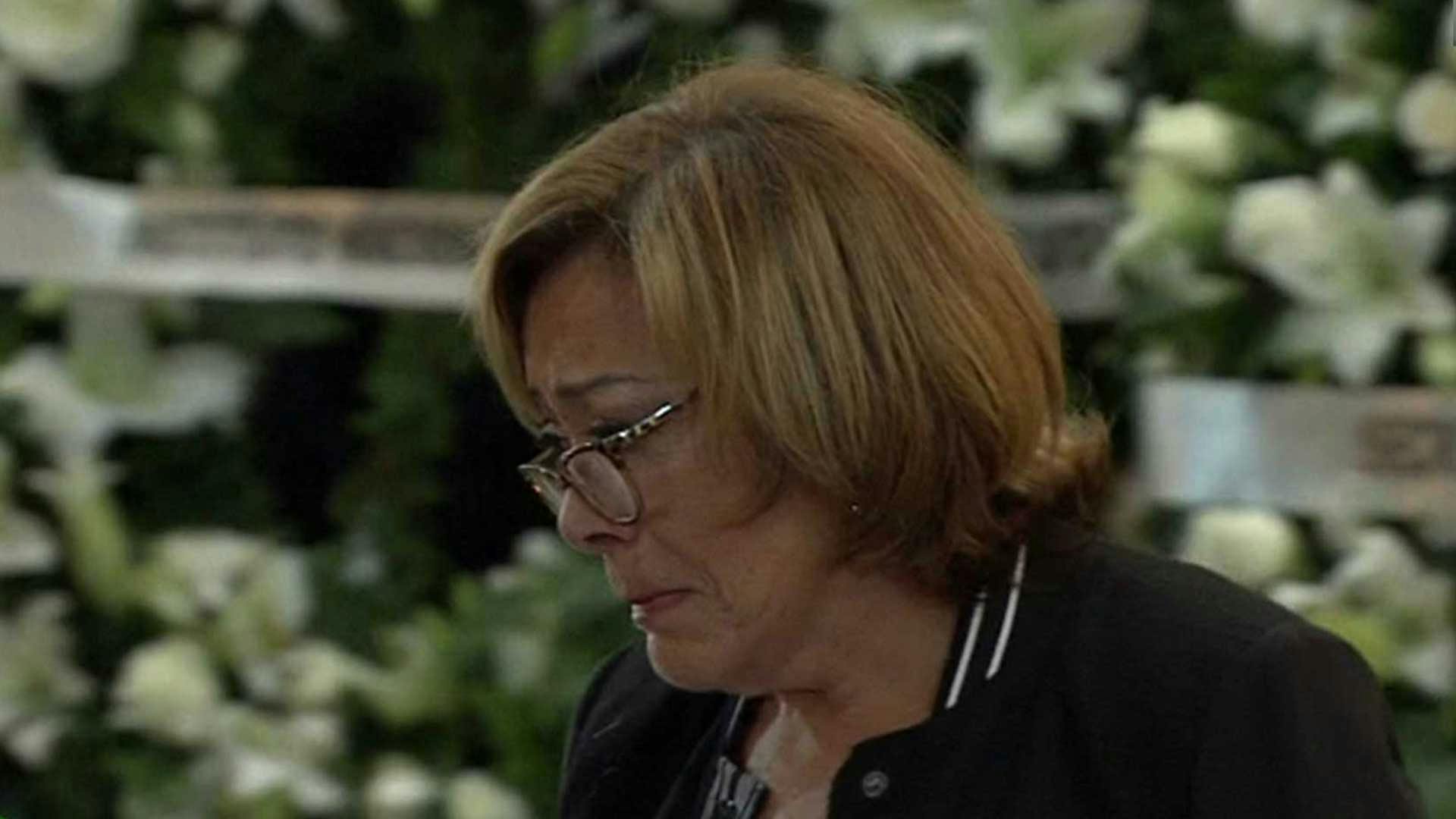 Sylvia Pasquel da un emotivo discurso a Silvia Pinal en Bellas Artes