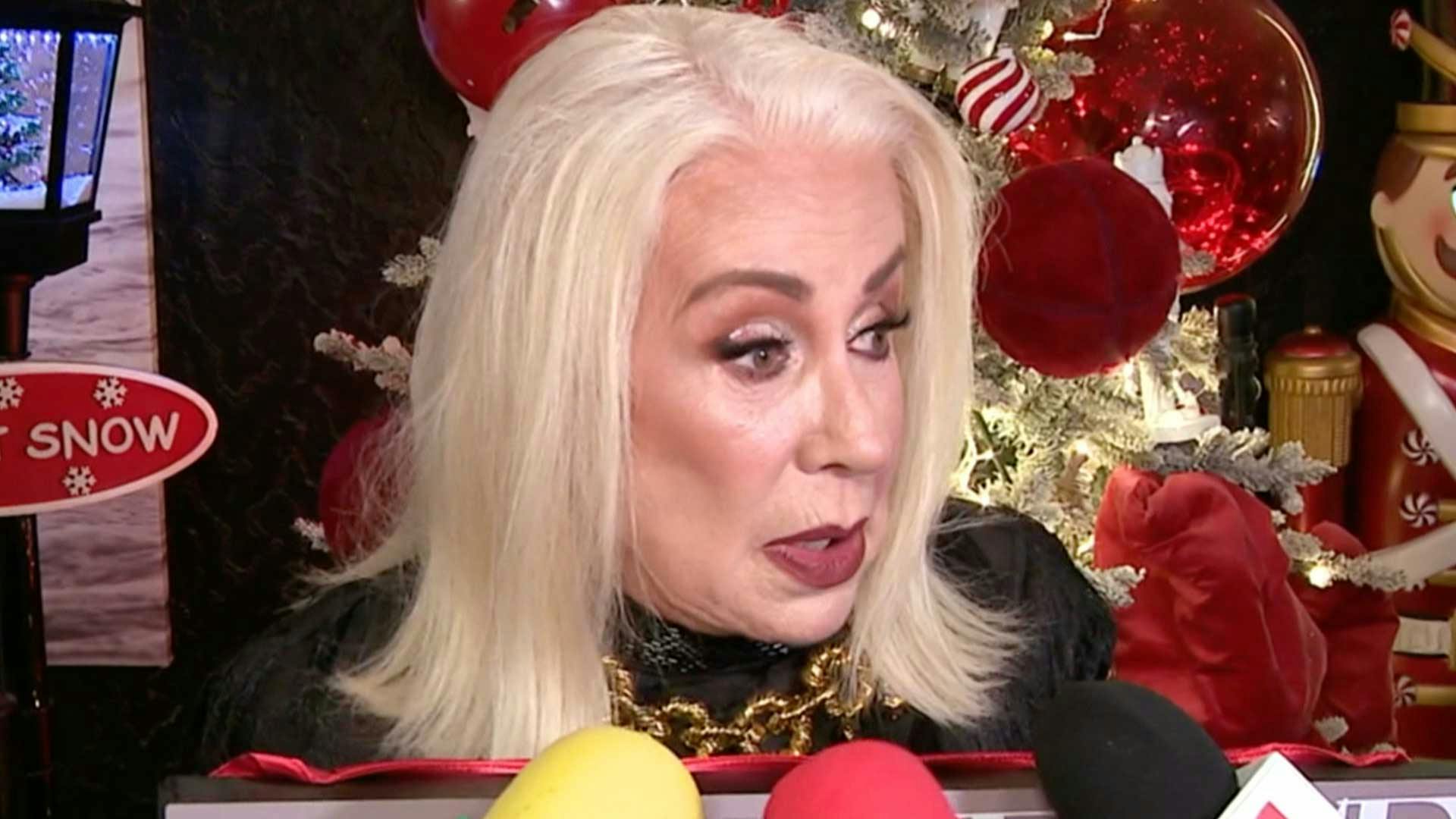 Laura Zapata en duelo por la reciente pérdida de su hermana Ernestina Sodi