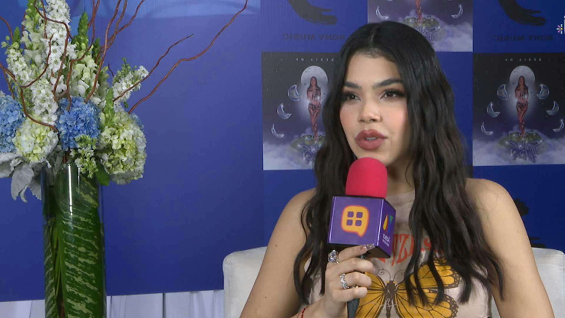 Kenia Os busca colaboración musical con Shakira y Danna