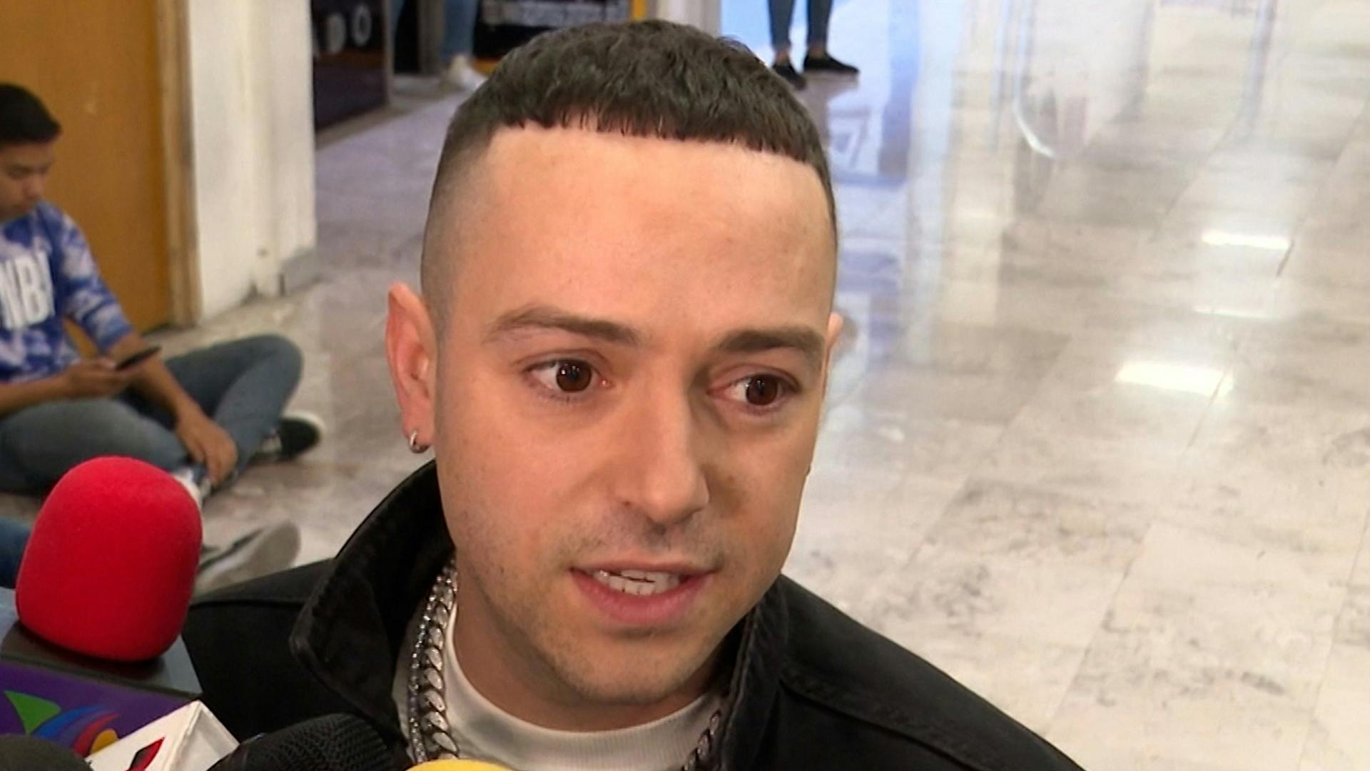 Pee Wee y su mánager Pepe Rincón continúan caso legal contra una revista