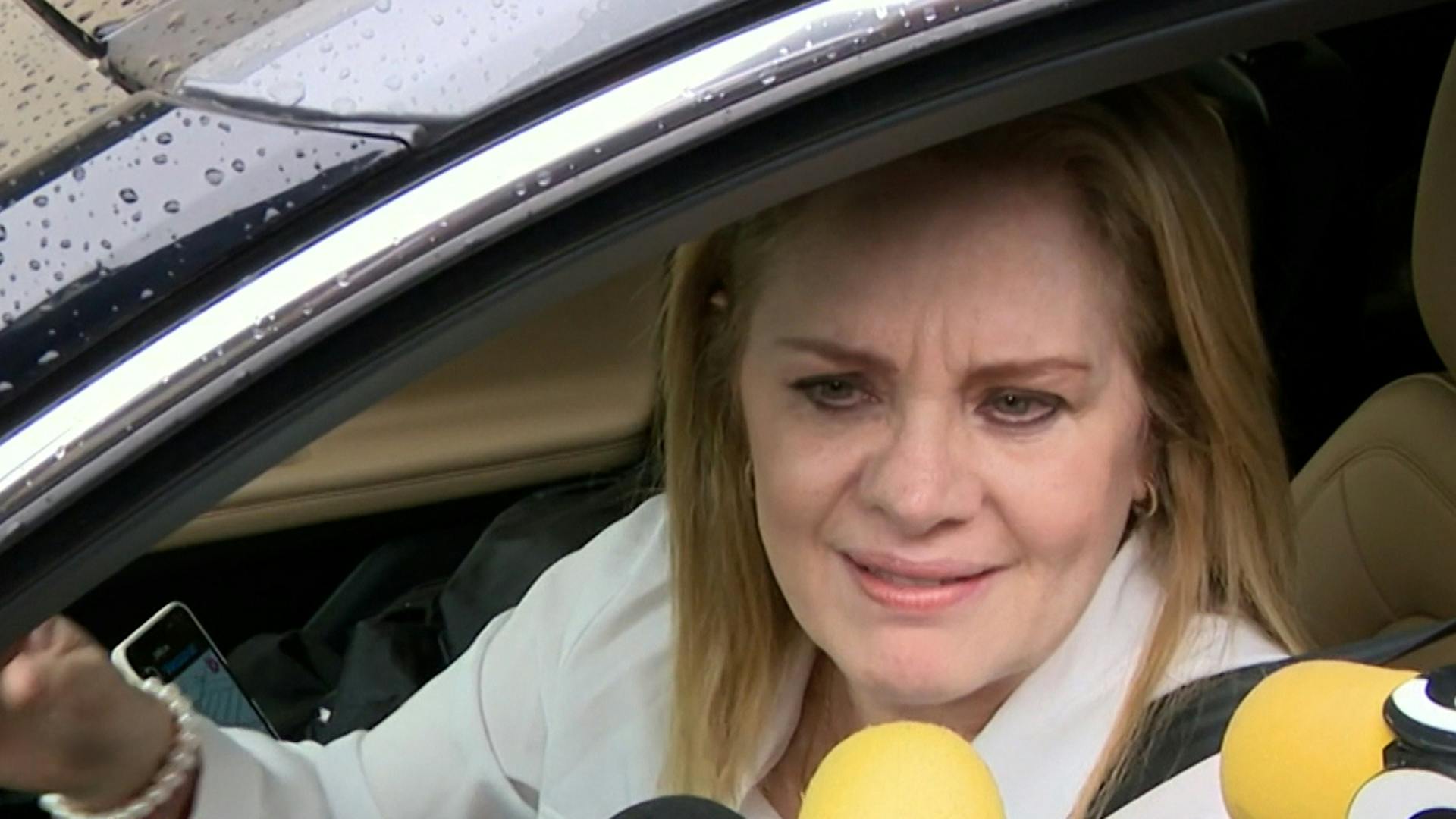 Eduardo Yáñez regresó piropo que le mandó en días pasados Érika Buenfil