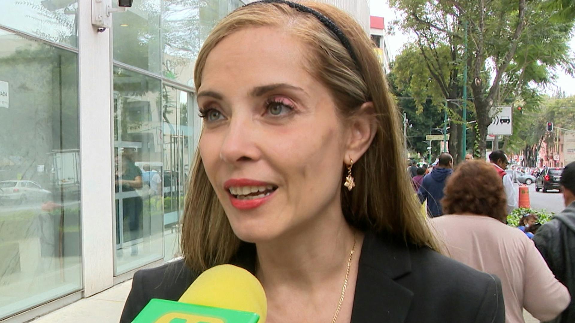 Aurea Zapata niega a la prensa tener romance con Luis Enrique Guzman