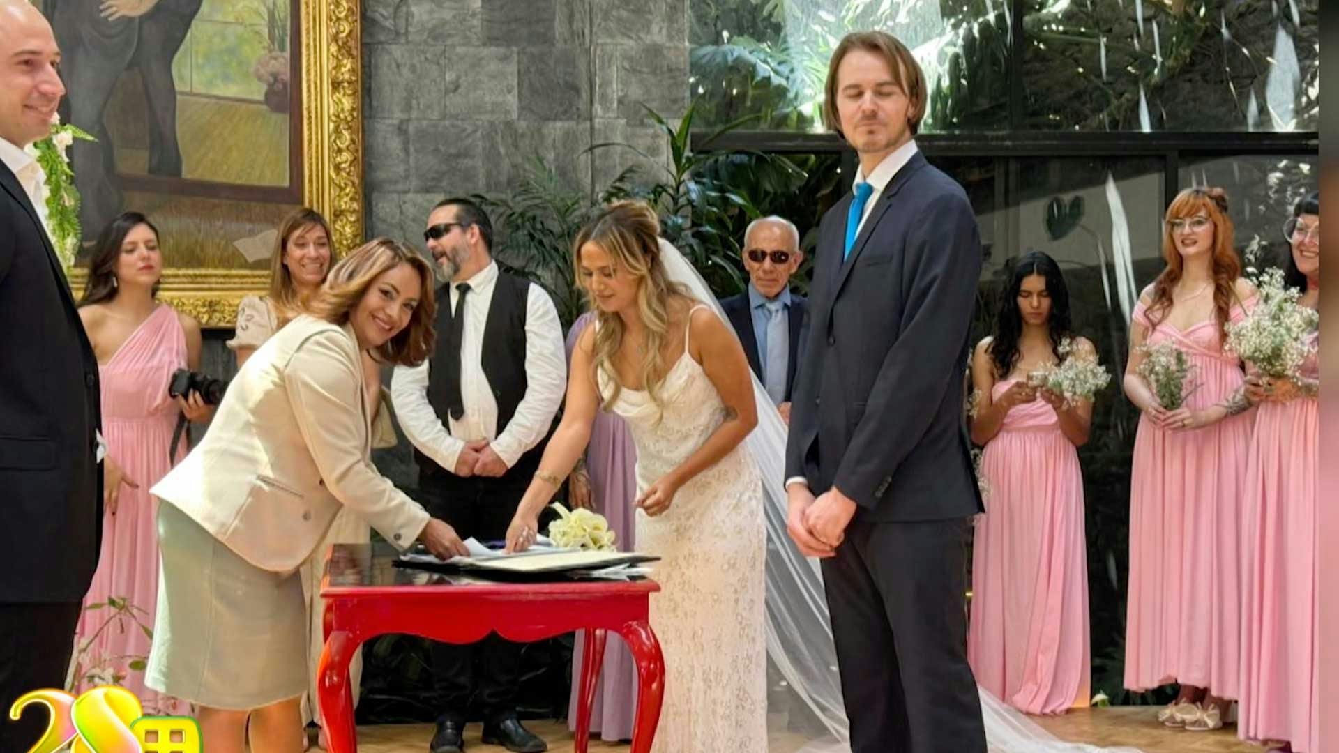 Hija de Luis Enrique se casó en casa de Silvia Pinal y asistió Enrique Guzmán