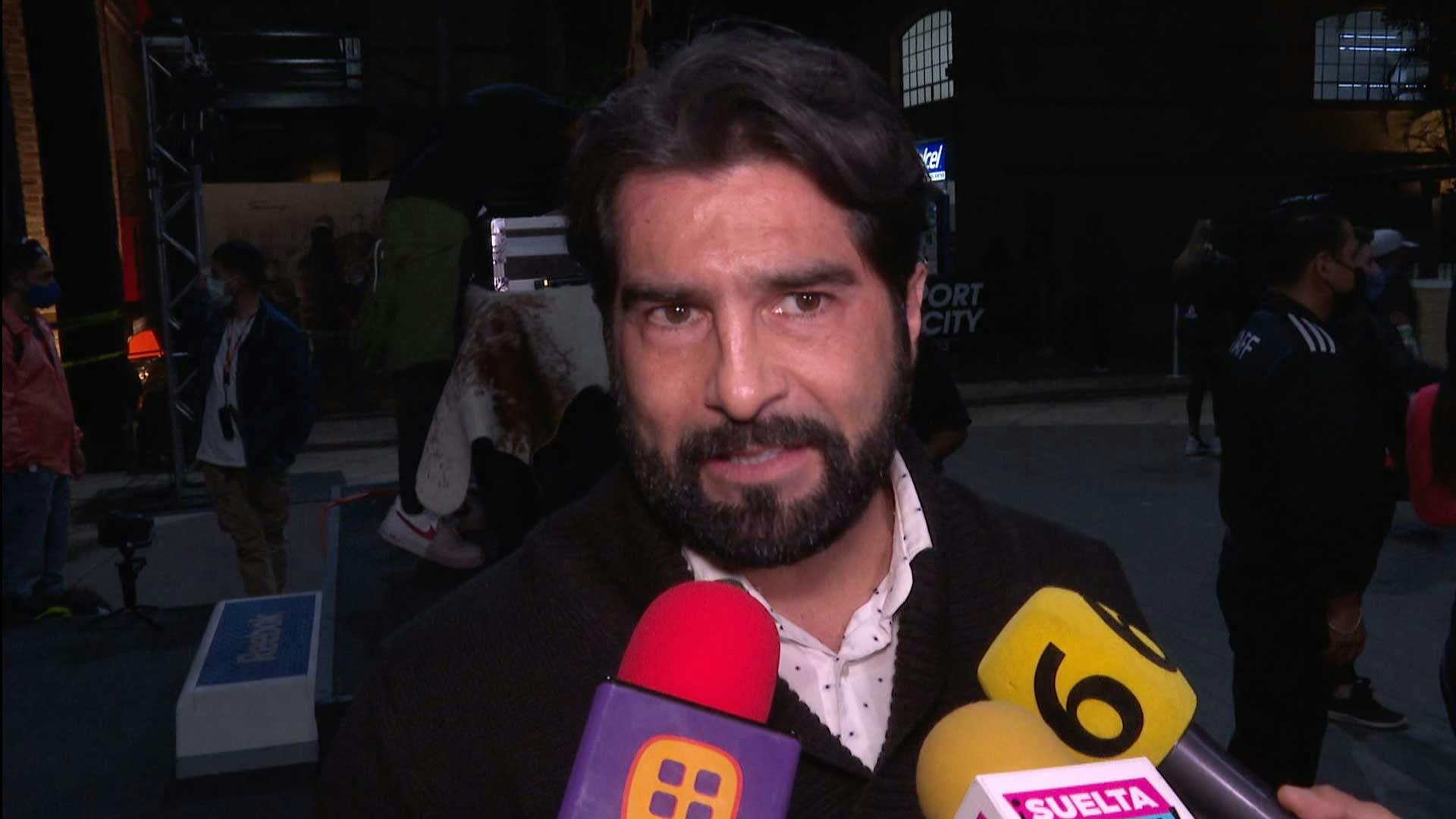 Arturo Carmona habló del disgusto de la madre de Aracely Arámbula.