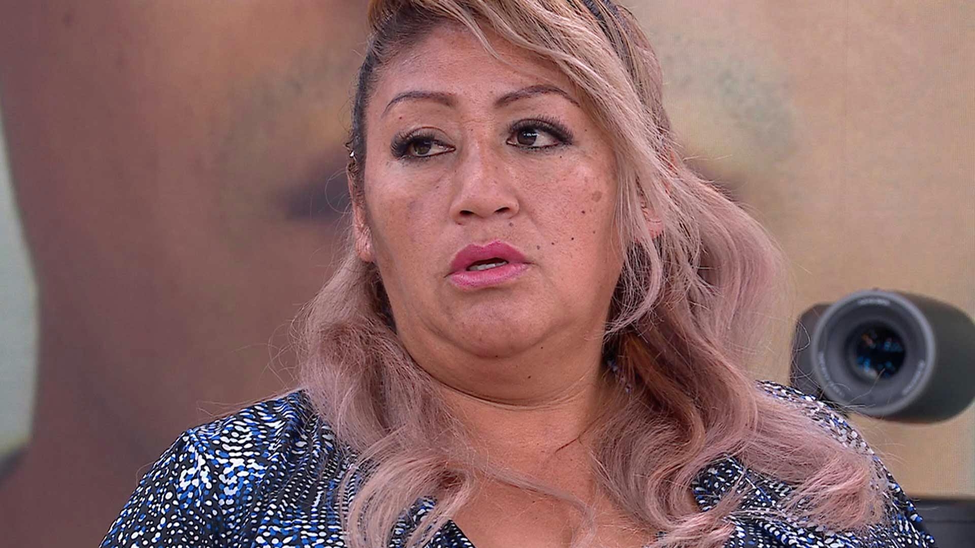 ¿Se prostituye? El hijo de Noemí saca provecho de su cuerpo