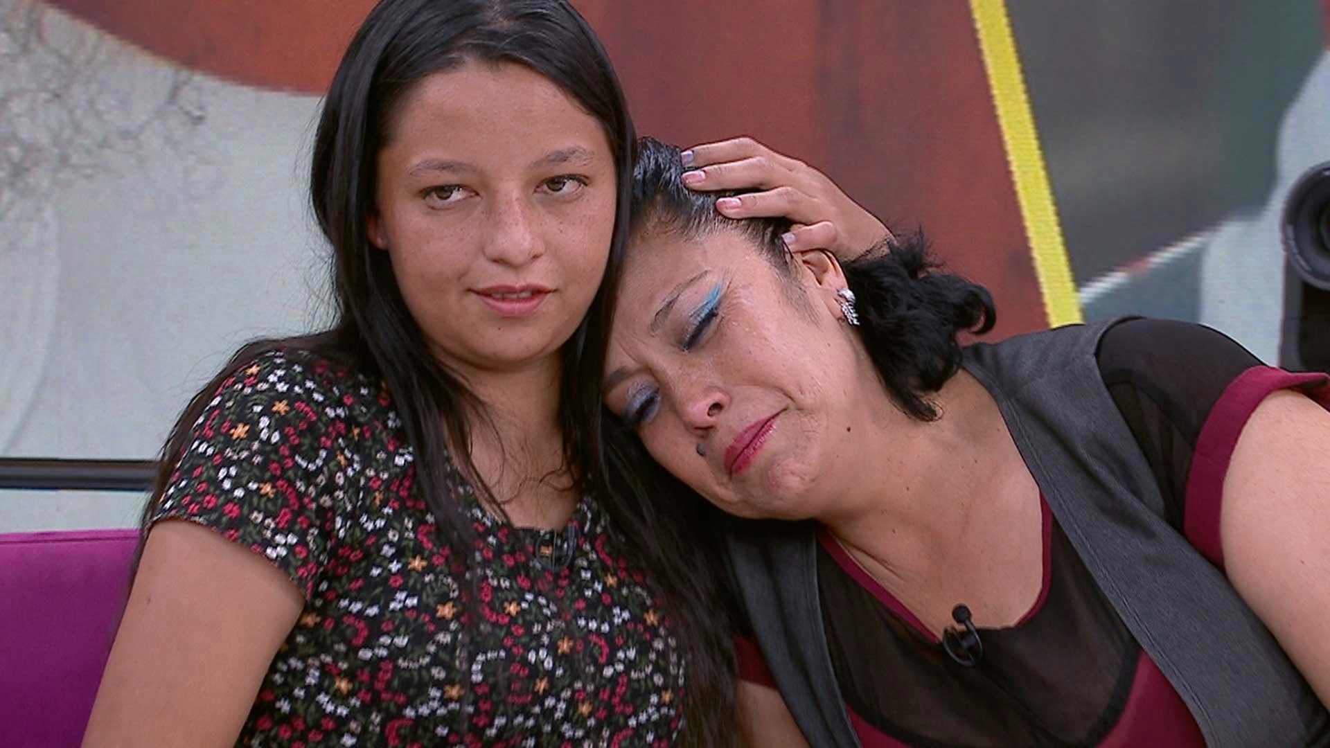 ¡Se le fue encima! Martha perdió el control y castigó a Héctor