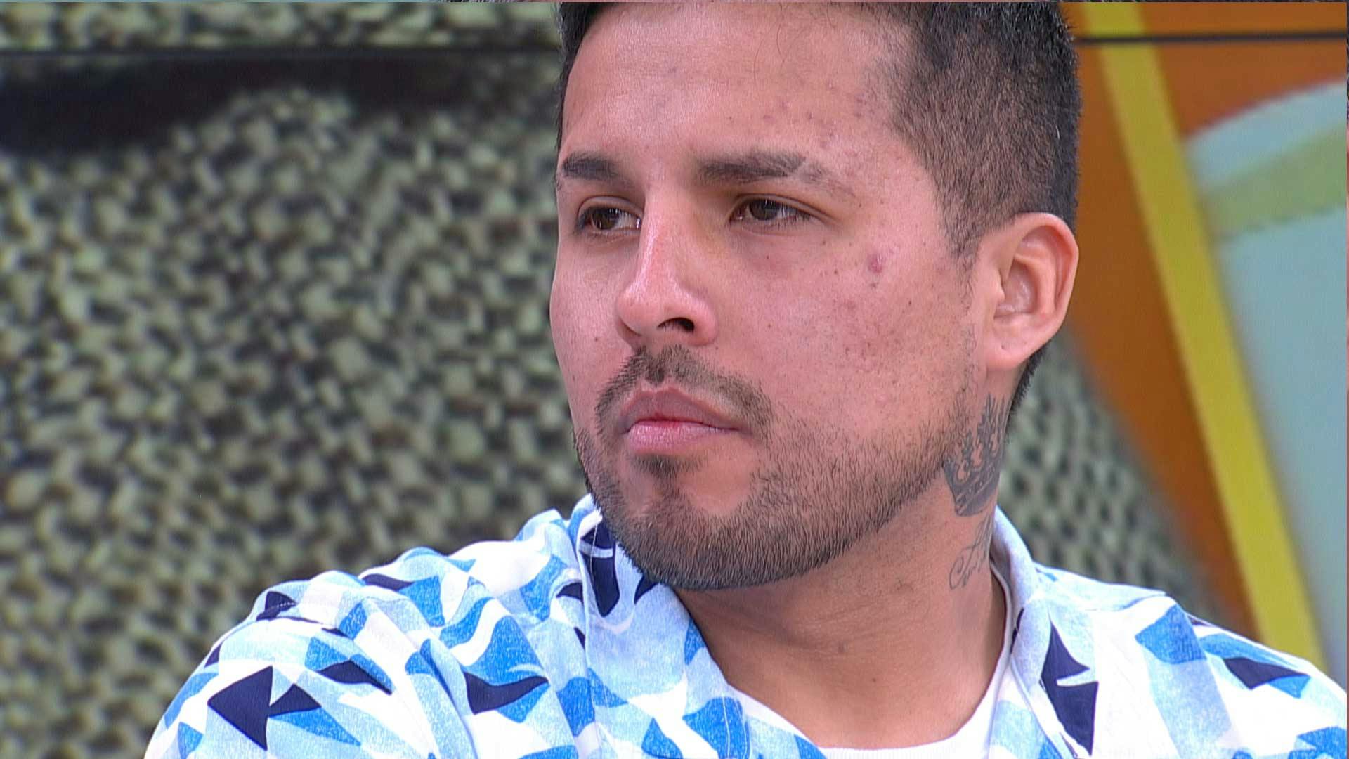 ¡Ahora le debe al suegro! Jesús utiliza dinero de su boda en su mamá