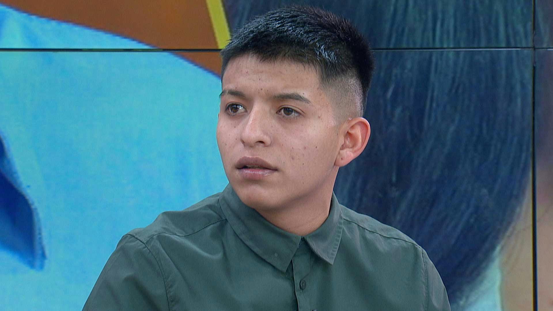 ¡Sólo le interesa su dinero! Aron está preocupado por su hermano