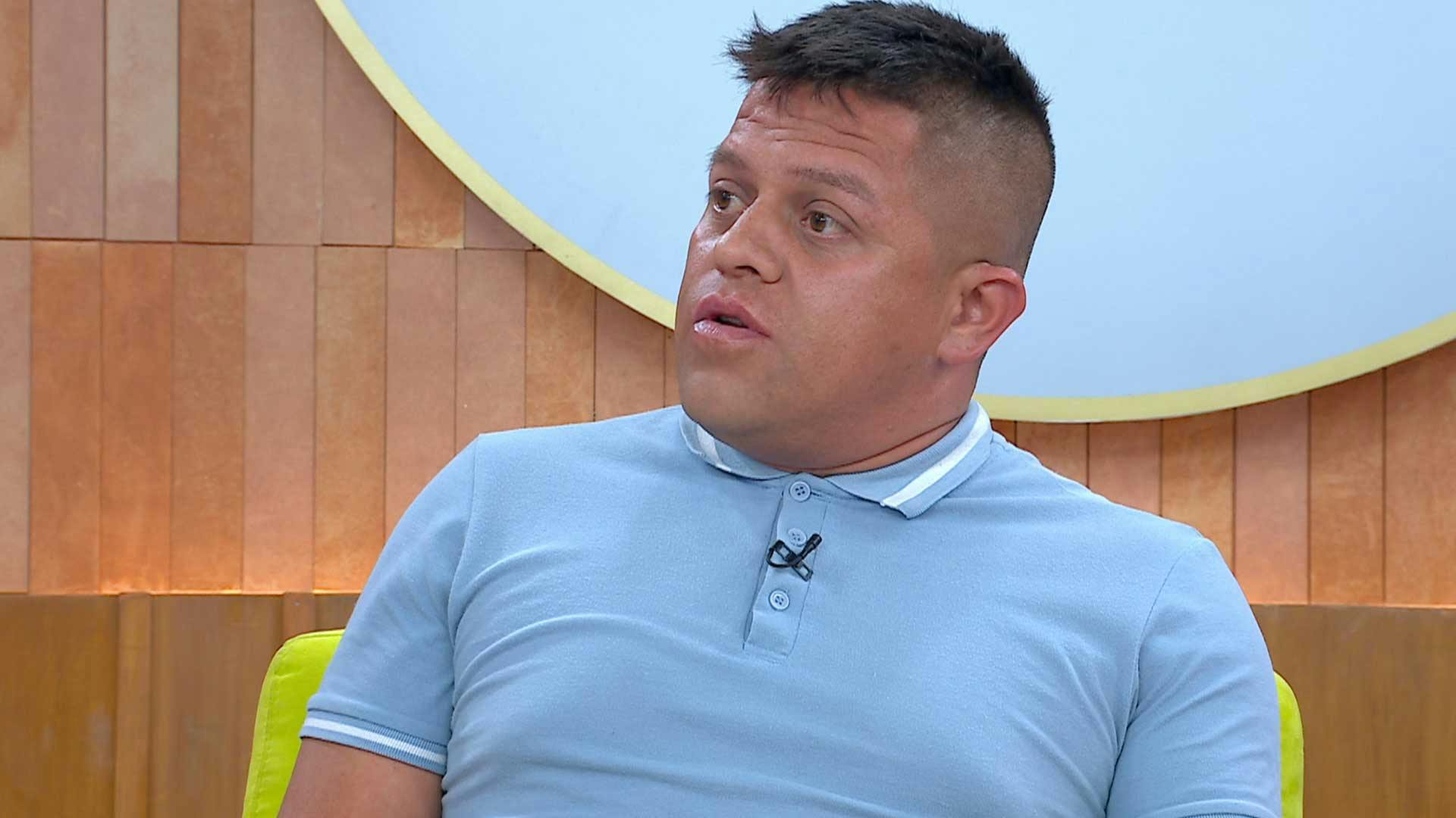 ¡Necesitaba un hombre de verdad! Arturo salió con la mujer de su primo