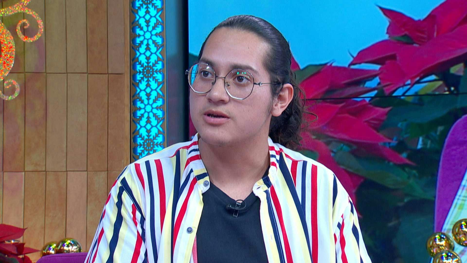 ¡Lo cambió por la sirvienta! El abuelo de Carlos le dio la espalda