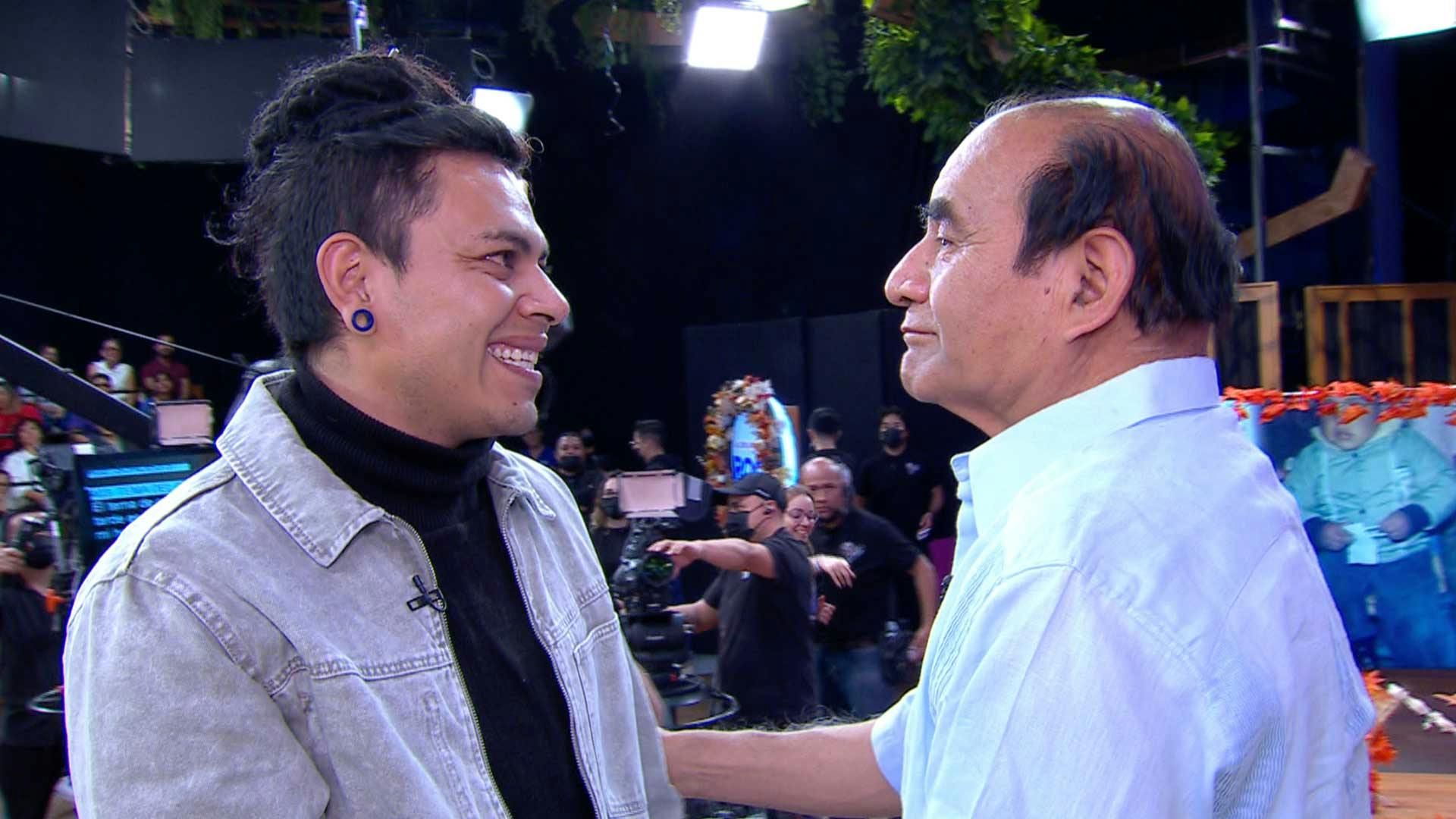 ¡Finalmente conoció a su abuelo! Mario y Don Casto se reconocen