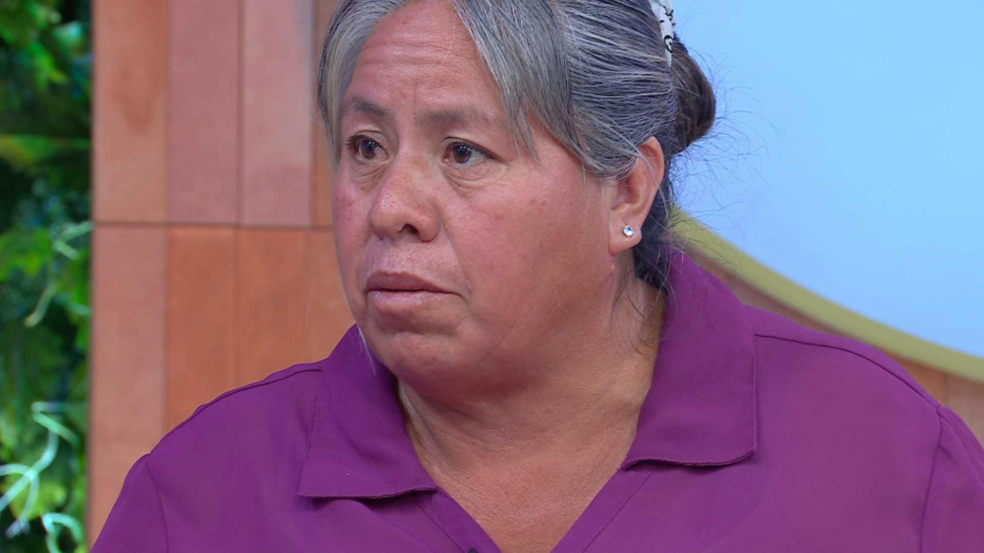 El hermano de Rebeca compra ropa a sus novias y su hijo se las quita