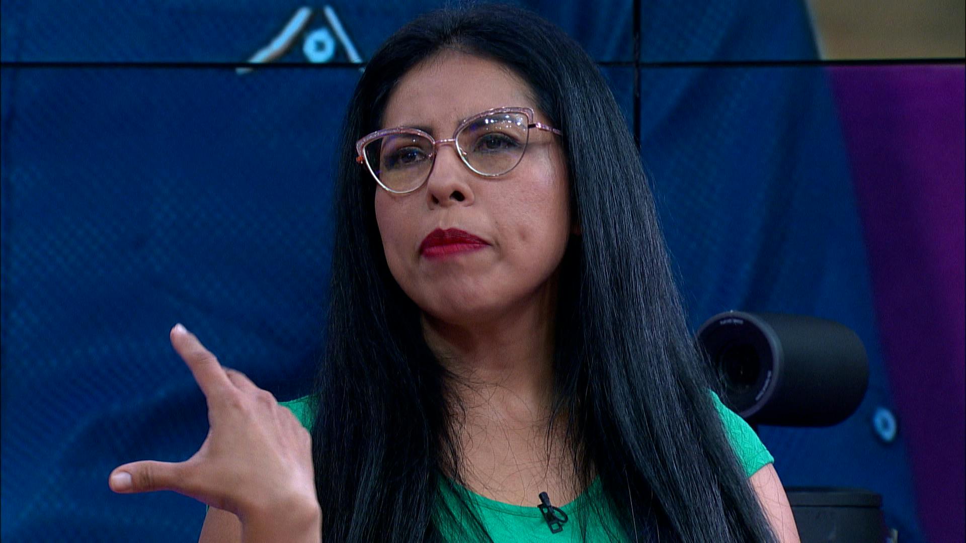 ¡Está cansada de ser la amante! Christian exige que le cumplan