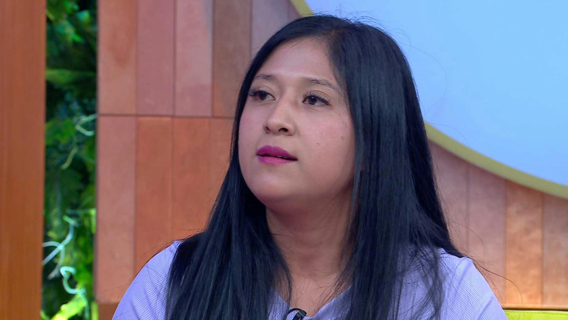 La mamá de Claudia solapa a su hermana y al flojo de su cuñado