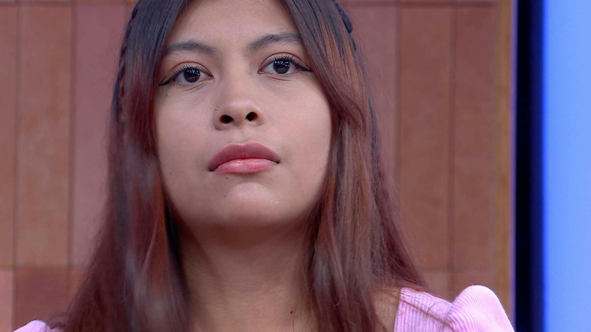 Mia asegura que ella fue quien robó las cosas de María y no Fabiola