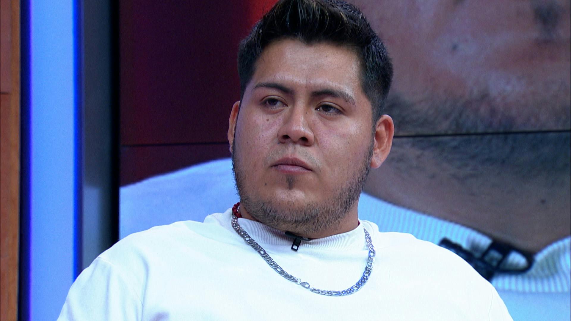 ¡Fue un asqueroso infiel! Alberto no quiere mantener a su hermano