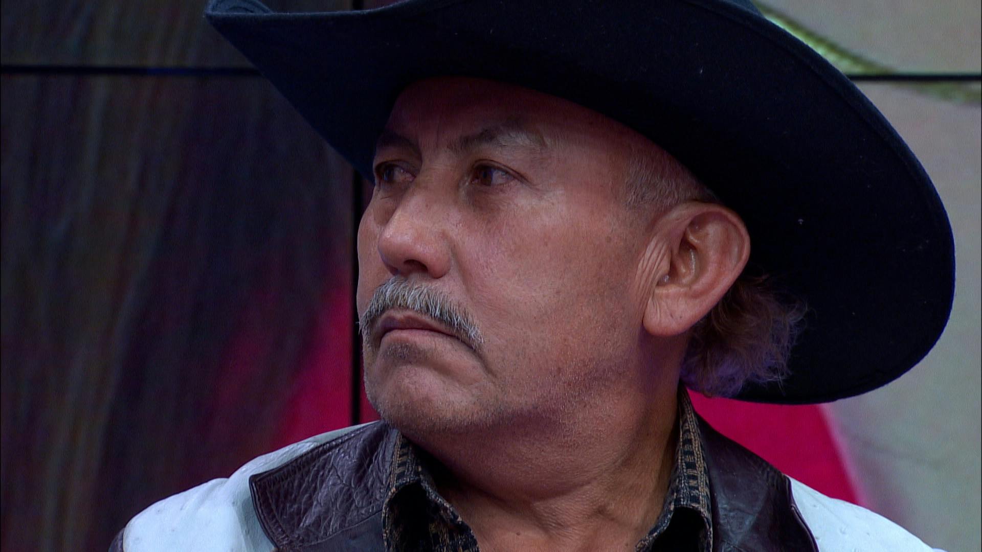 Jovito es el supuesto tío de Jennifer, pero realmente es su sugar daddy