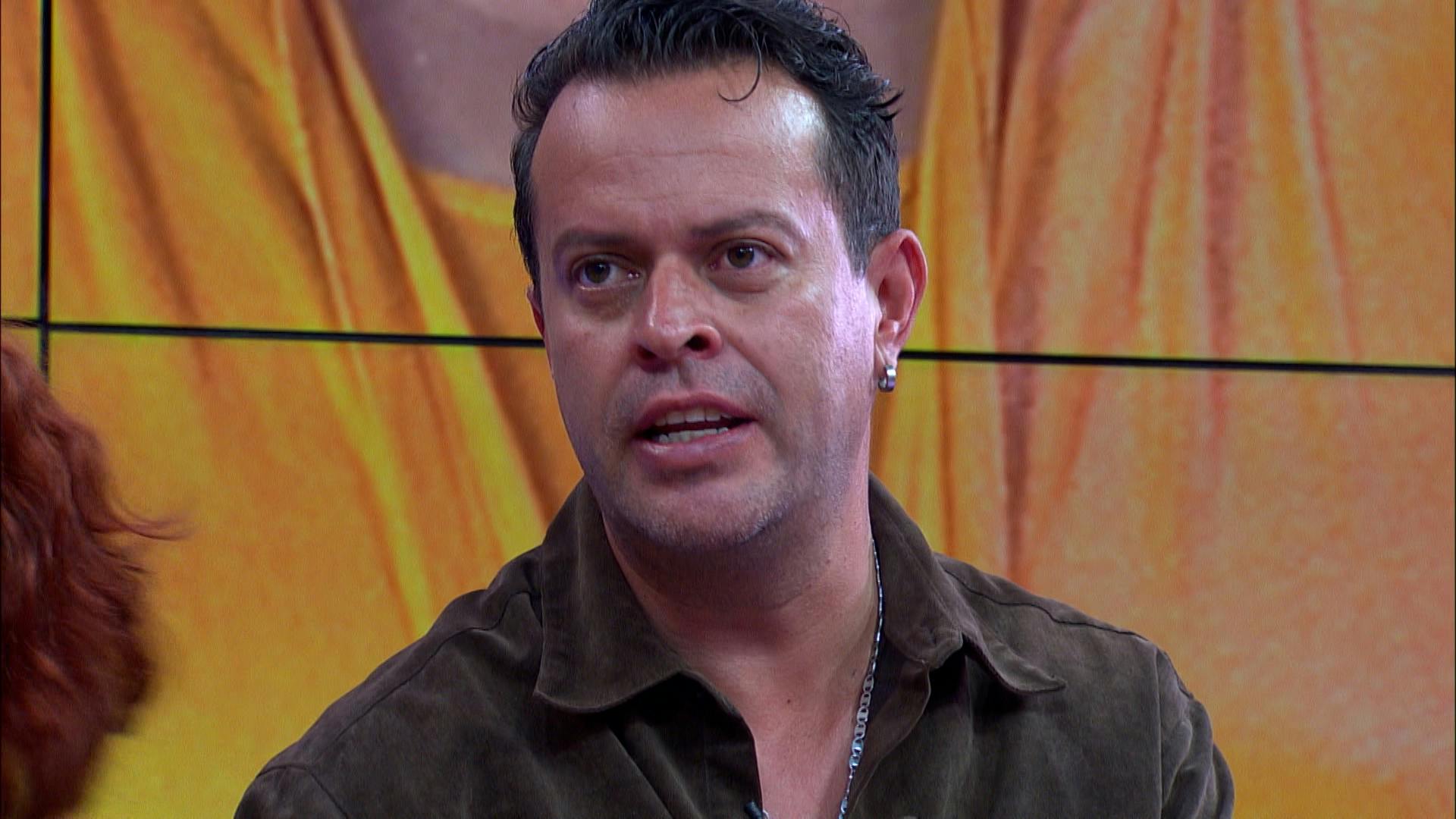 Abraham dice que no hay nadie más conflictiva y morosa que Leticia