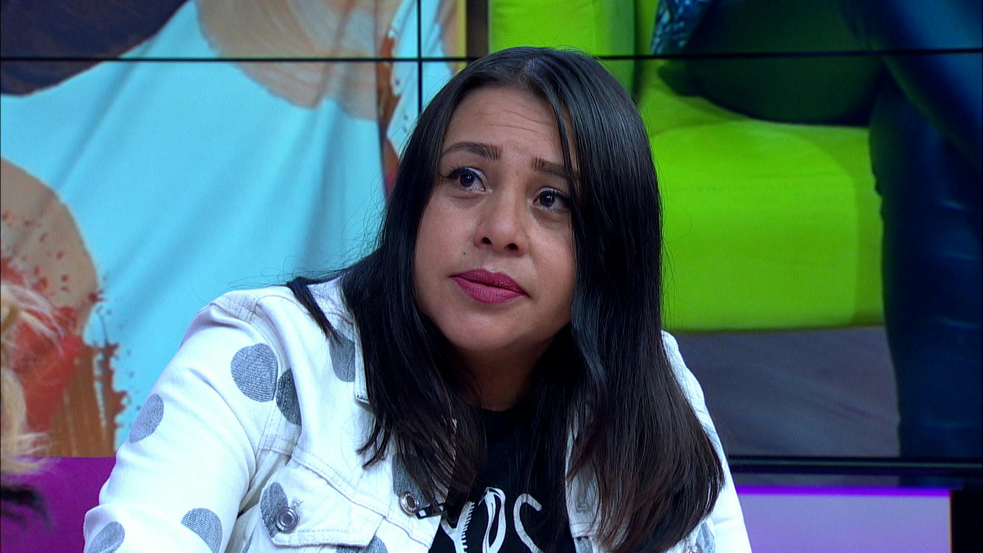 Brenda no entiende por qué no se puede llevar bien con su hermana