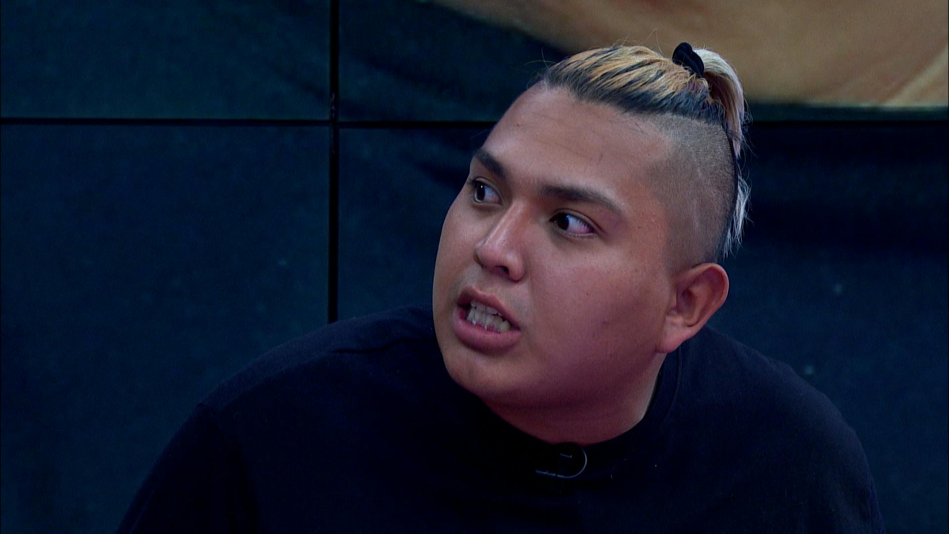 Alejandro apoya que Verónica disfrute y salga con otras mujeres