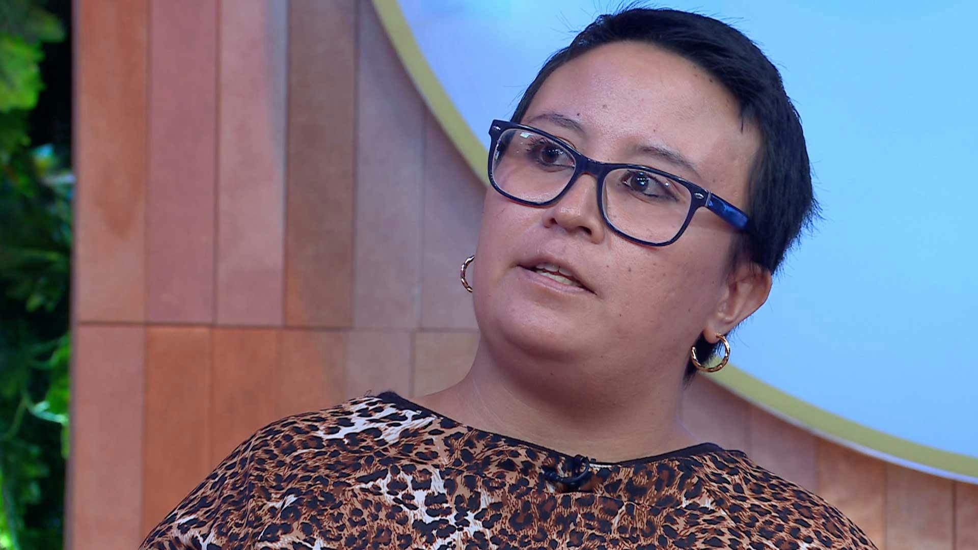 A Alejandra le sorprendió que Miguel tuviera pocos pantalones