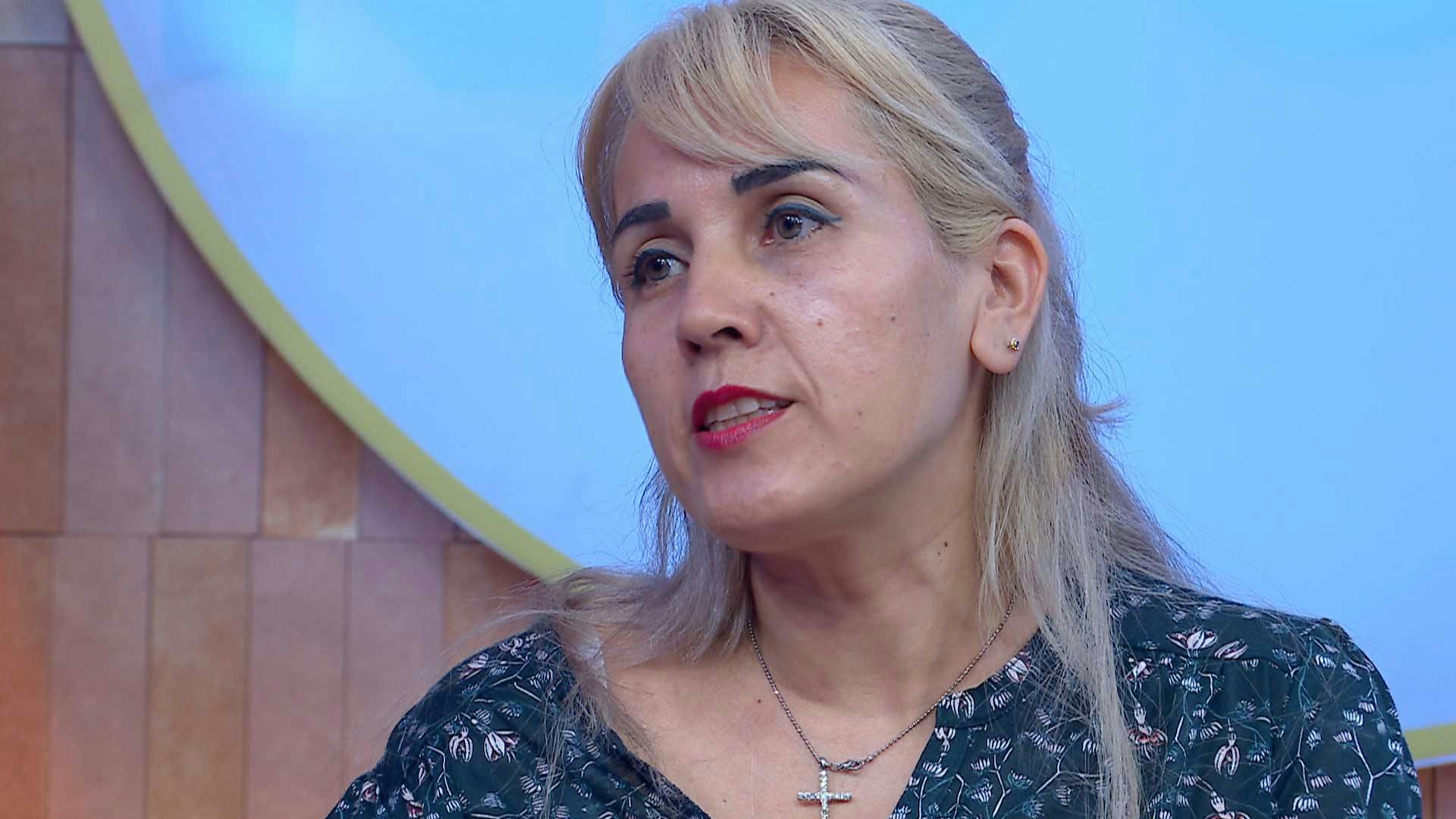 Carmen está desesperada porque quieren dejarlas en la calle