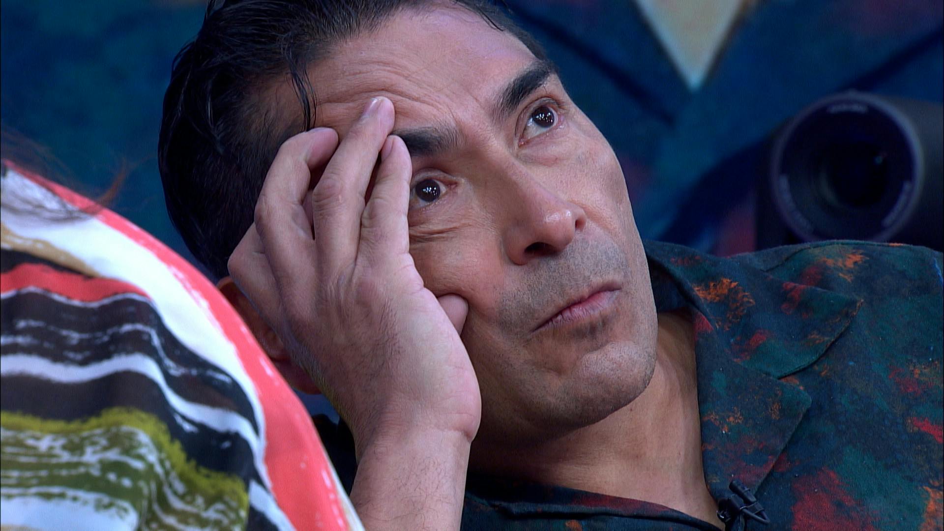 Julio niega ser un mantenido, aunque cobra la pensión de su novia