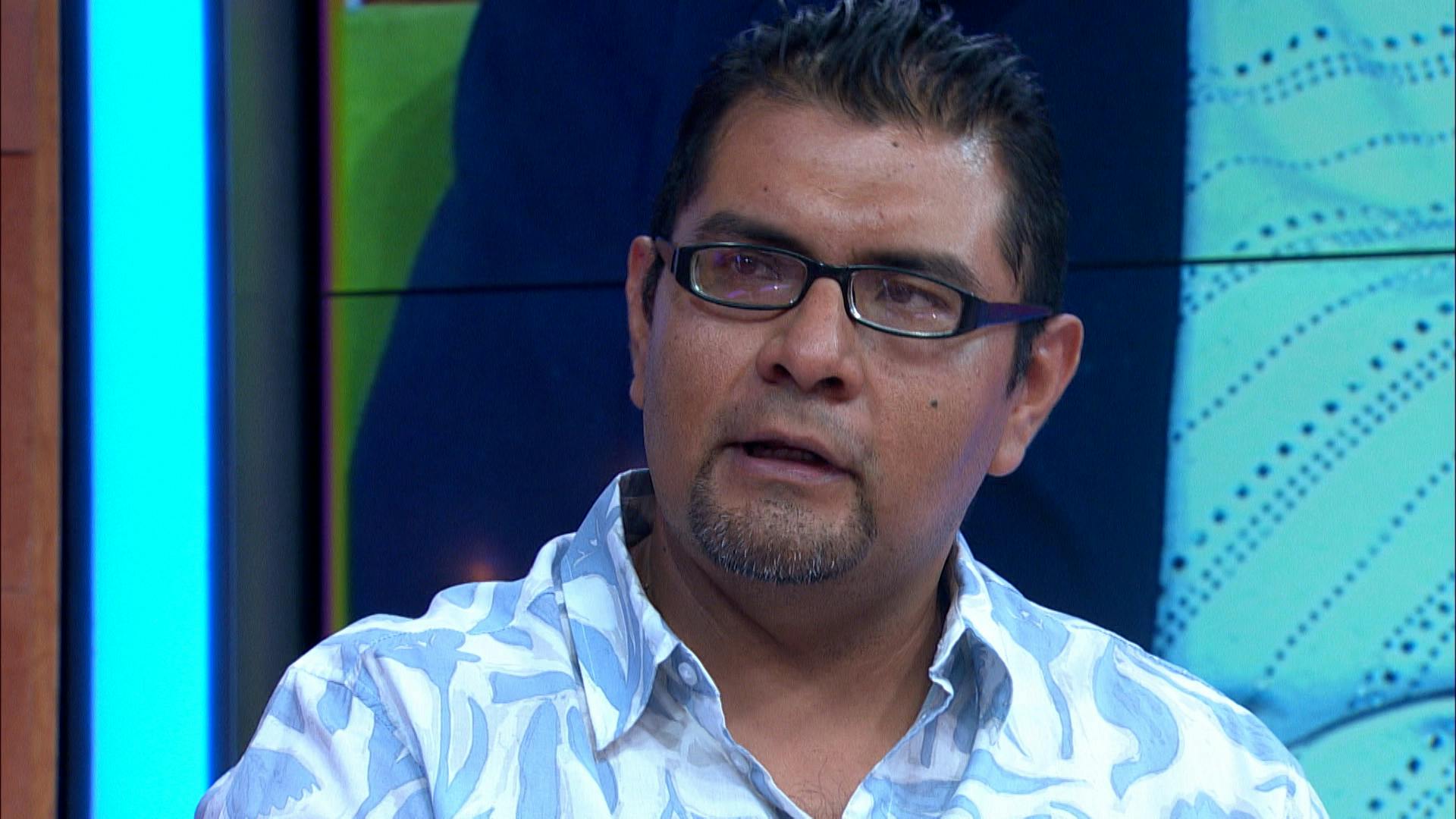 Manuel acepta que es mandilón por gusto propio y así es feliz